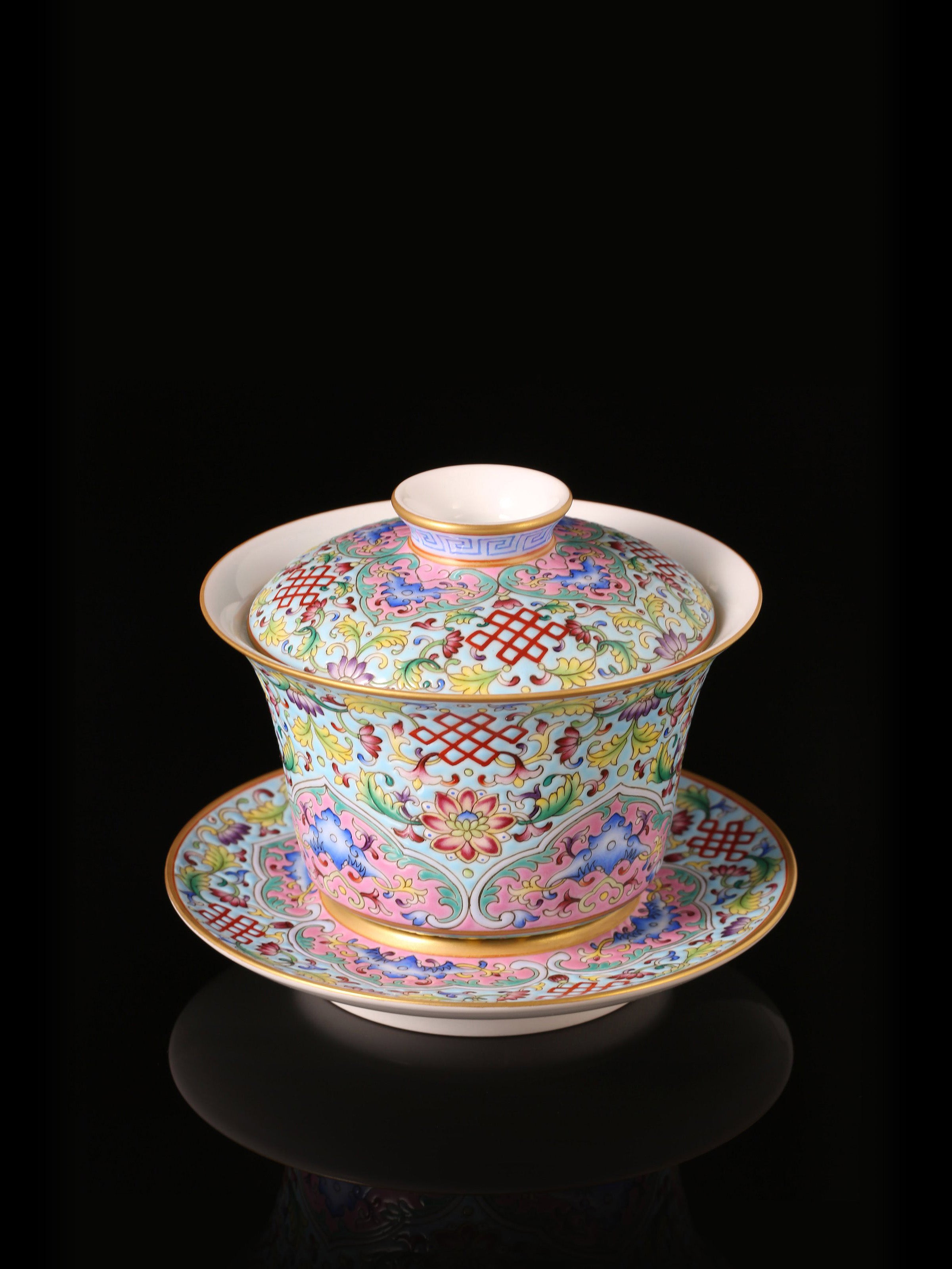 Dayazhai Enamel Chinese Knot Covered Bowl