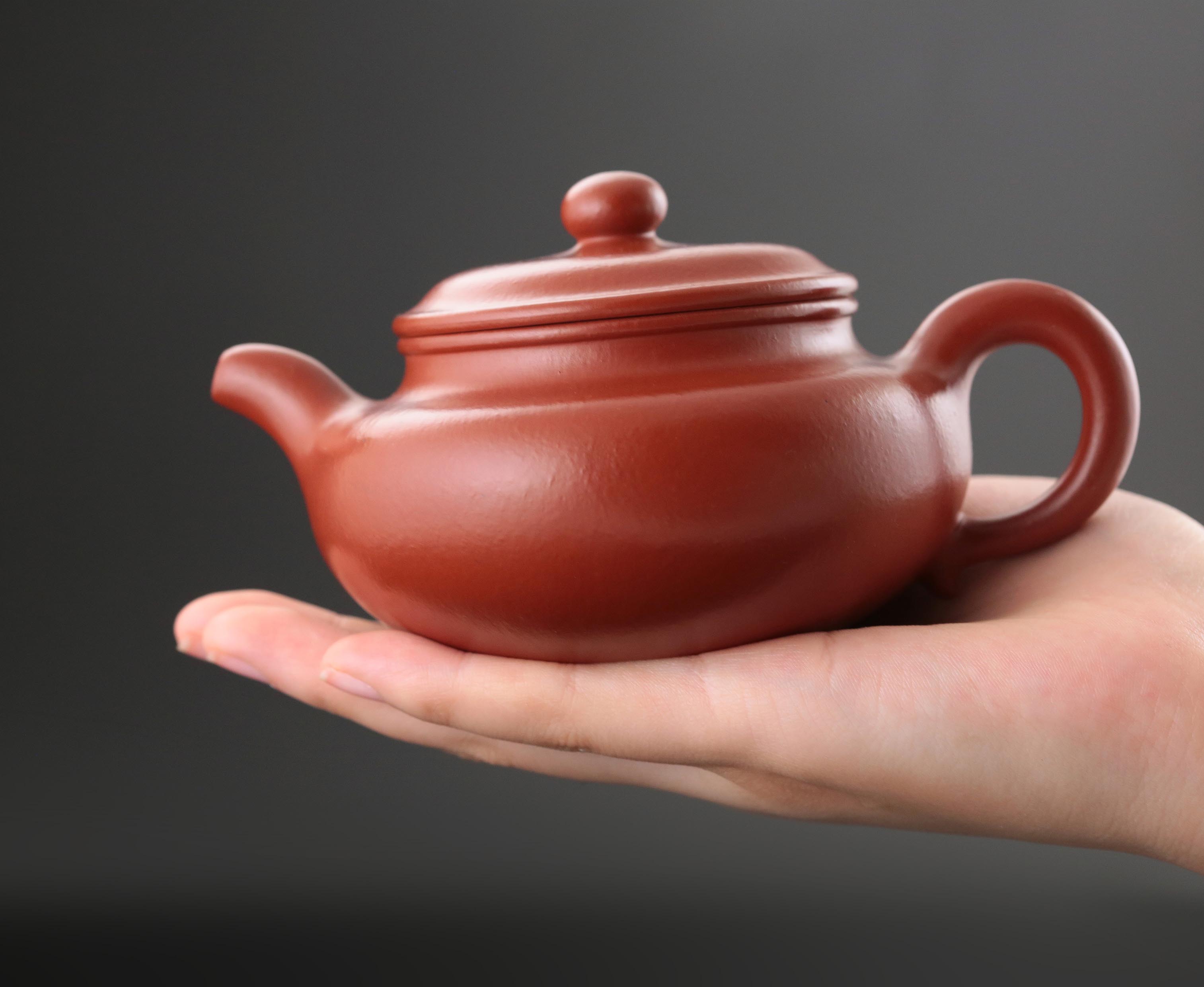 Antique-style teapot