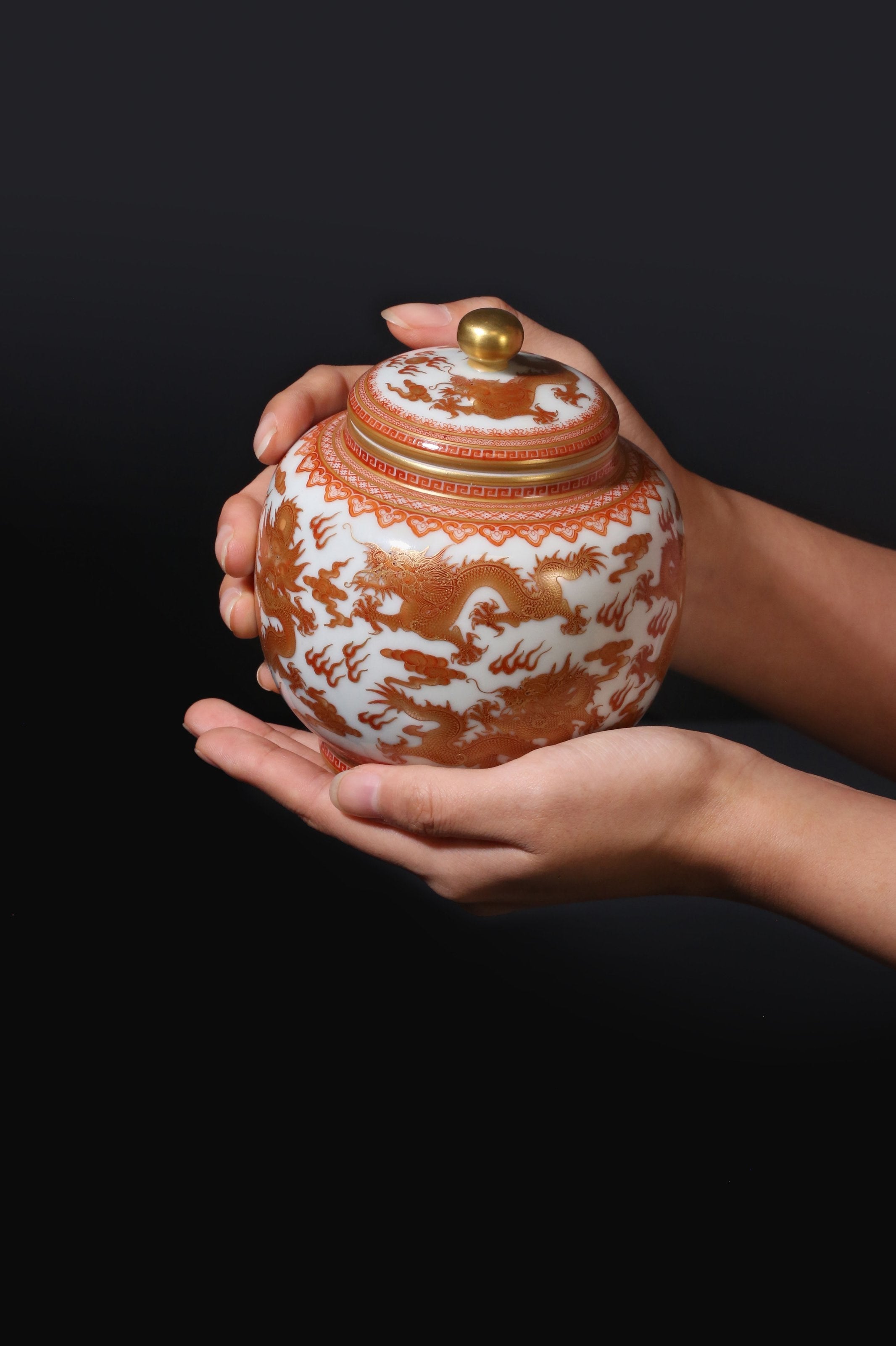 Iron-red Nine Dragons Tea Canister