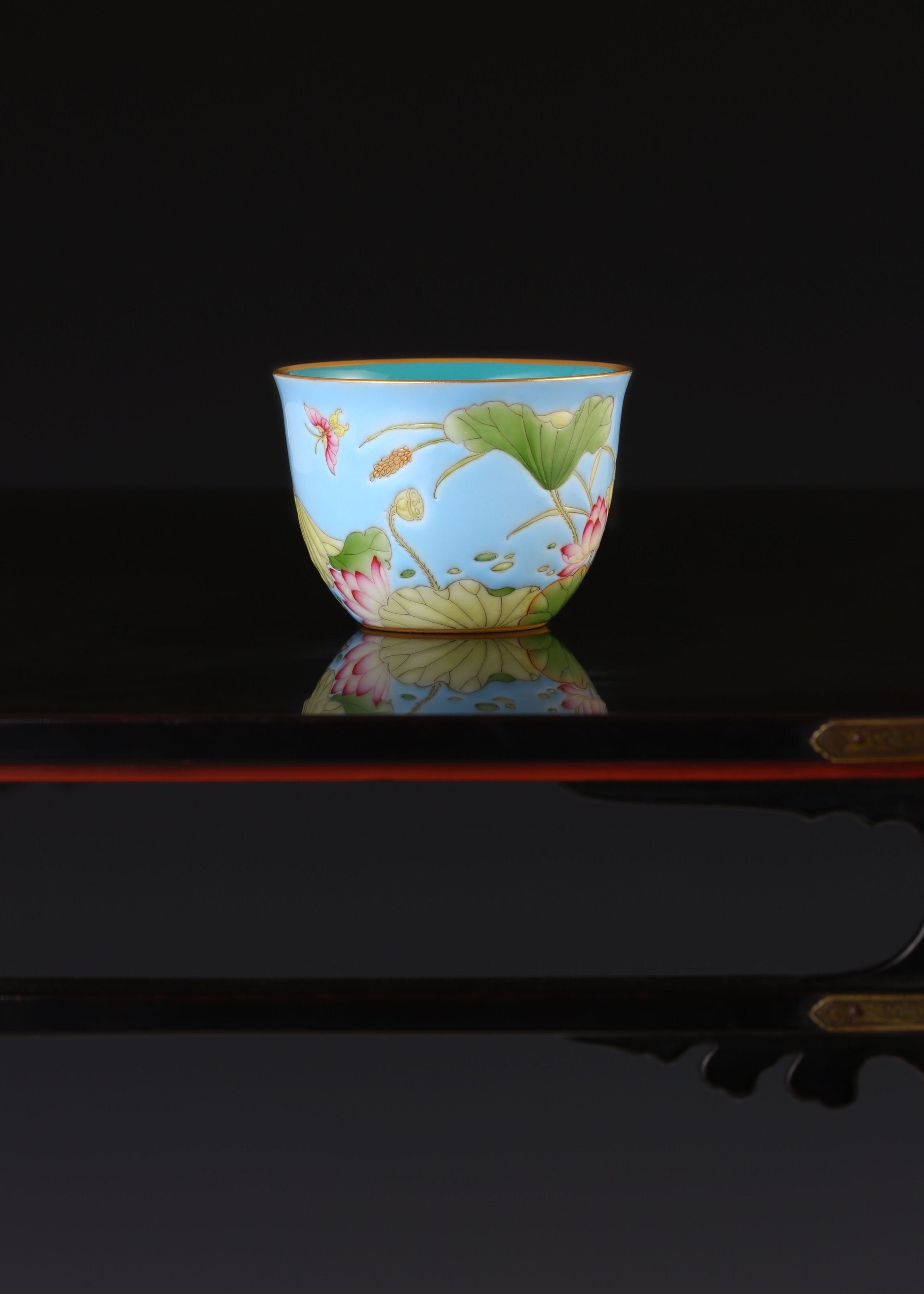 Dayazhai Famille Rose Lotus Cup