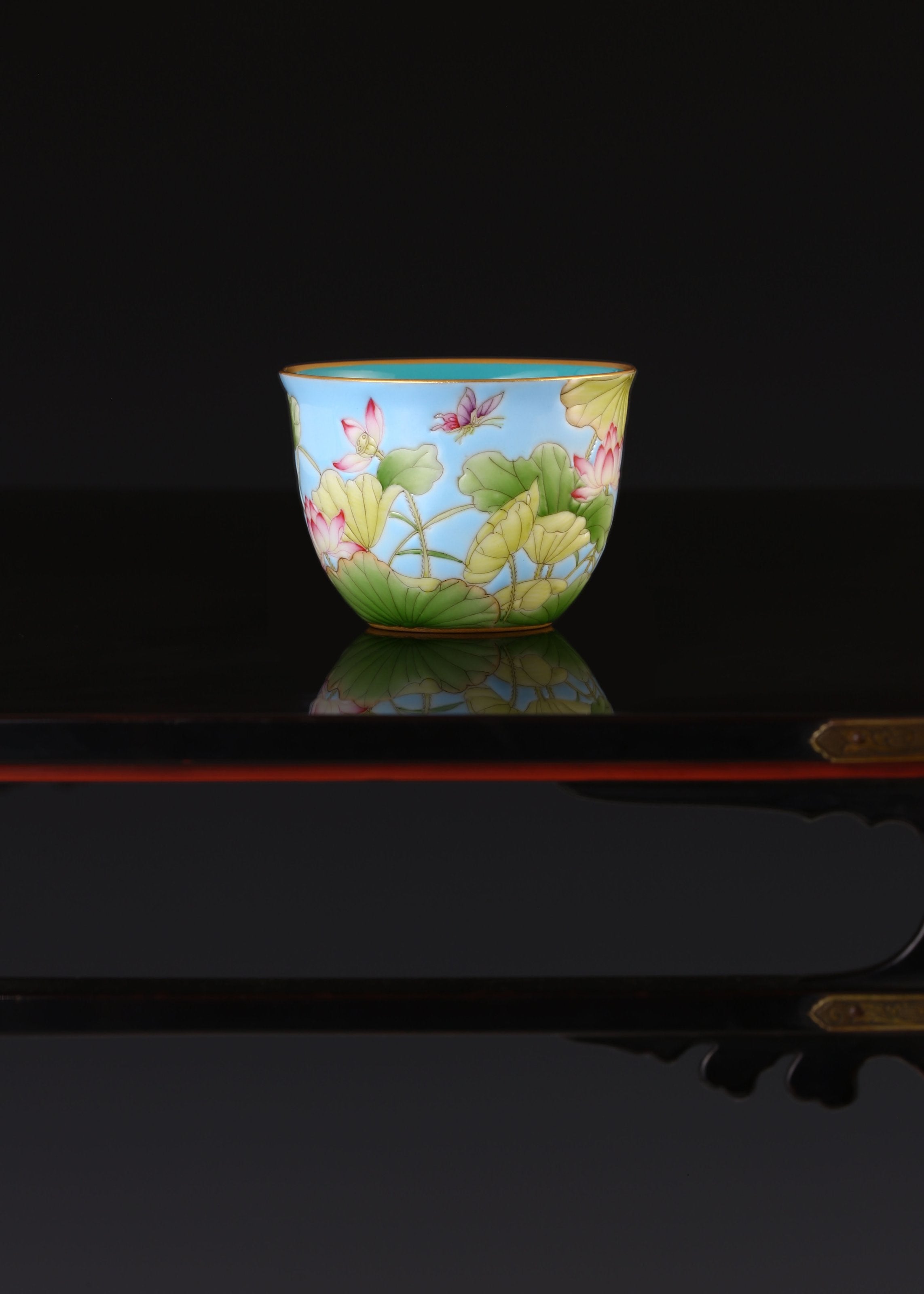 Dayazhai Famille Rose Lotus Cup