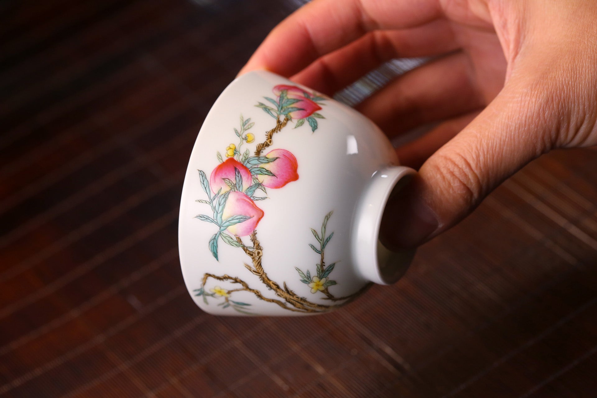 Famille Rose Peach Teapot/Cup