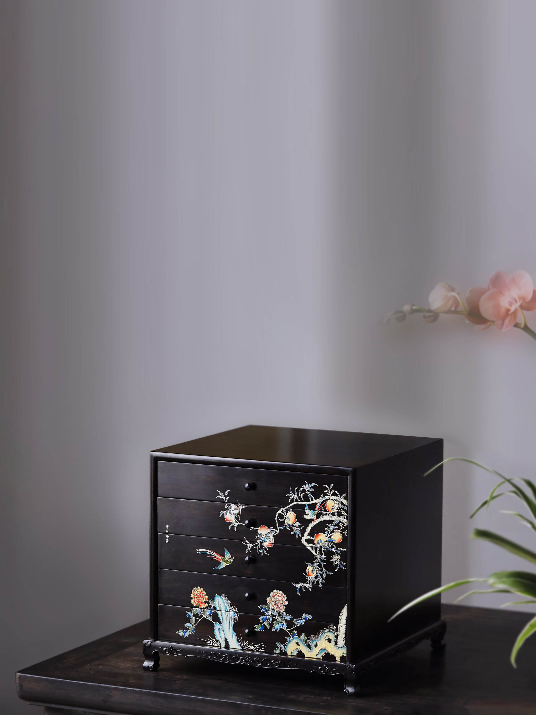 Gold piled high, joy on eyebrows / Wealth and good fortune on the table, five cups of tea on the sideboard