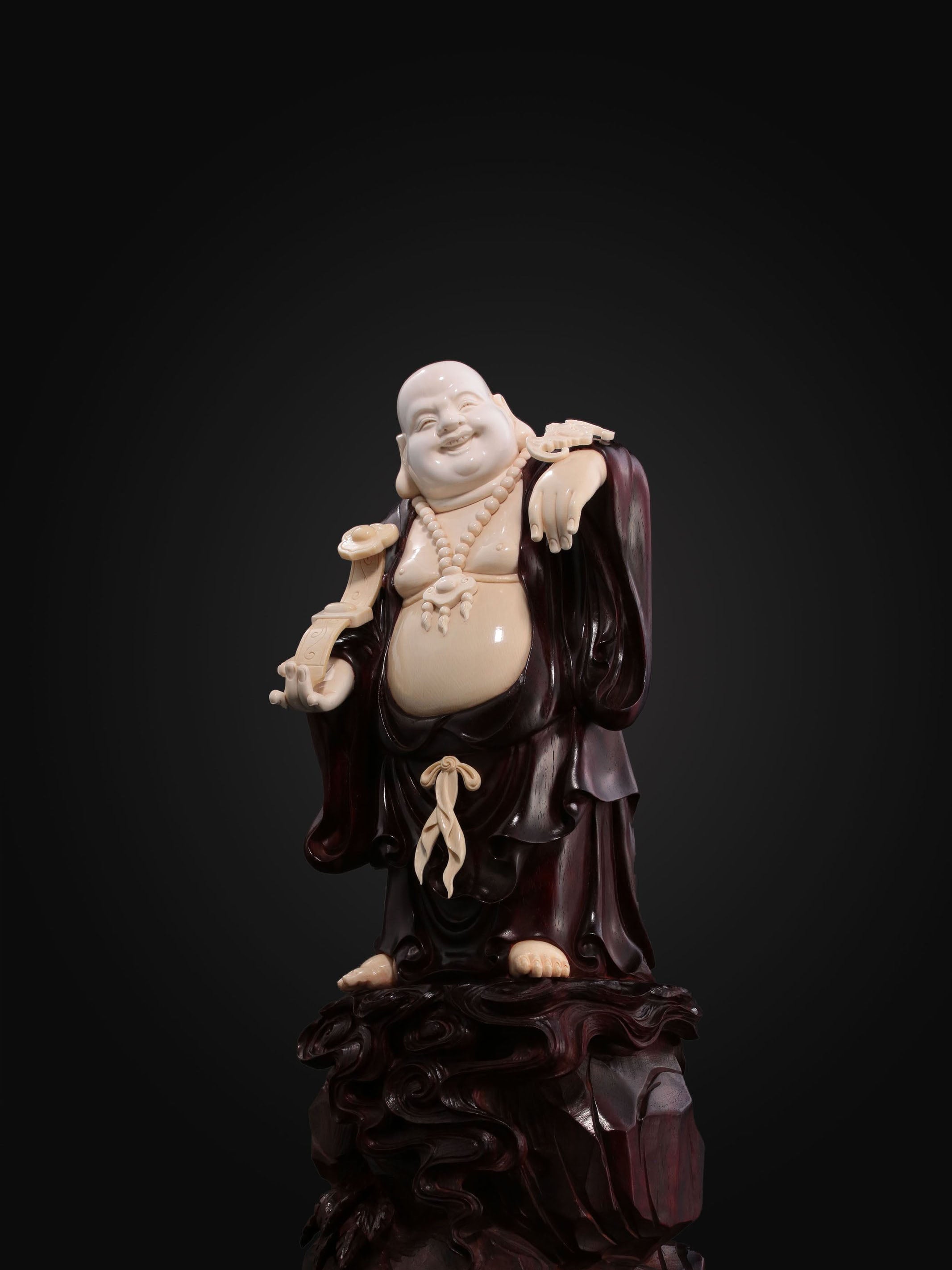 May your happiness be as boundless as the Eastern Sea, like that of Maitreya Buddha.