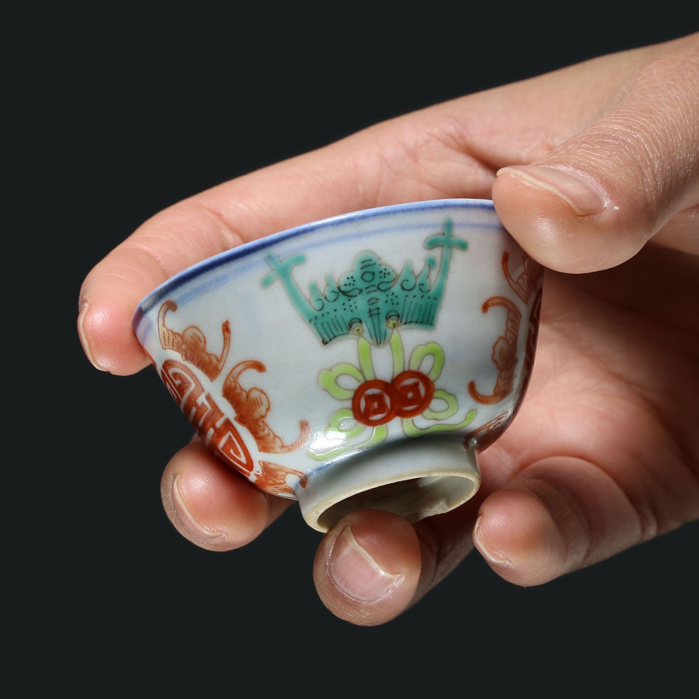 Double Flying Together / Blessed with Longevity and Happiness / Peach Blossoms in Full Bloom Doucai Cup