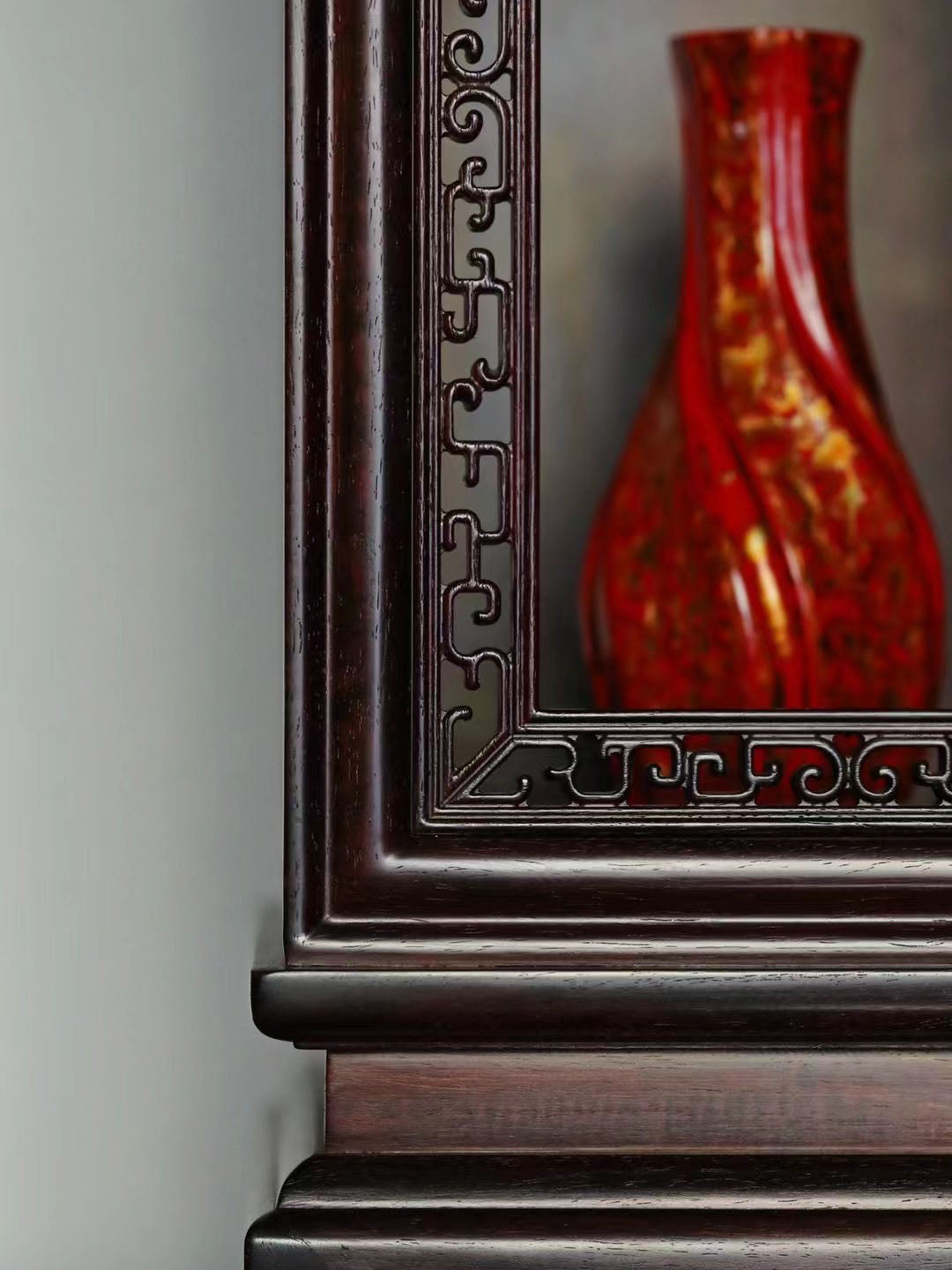 Small-leaf sandalwood multi-treasure tea stand