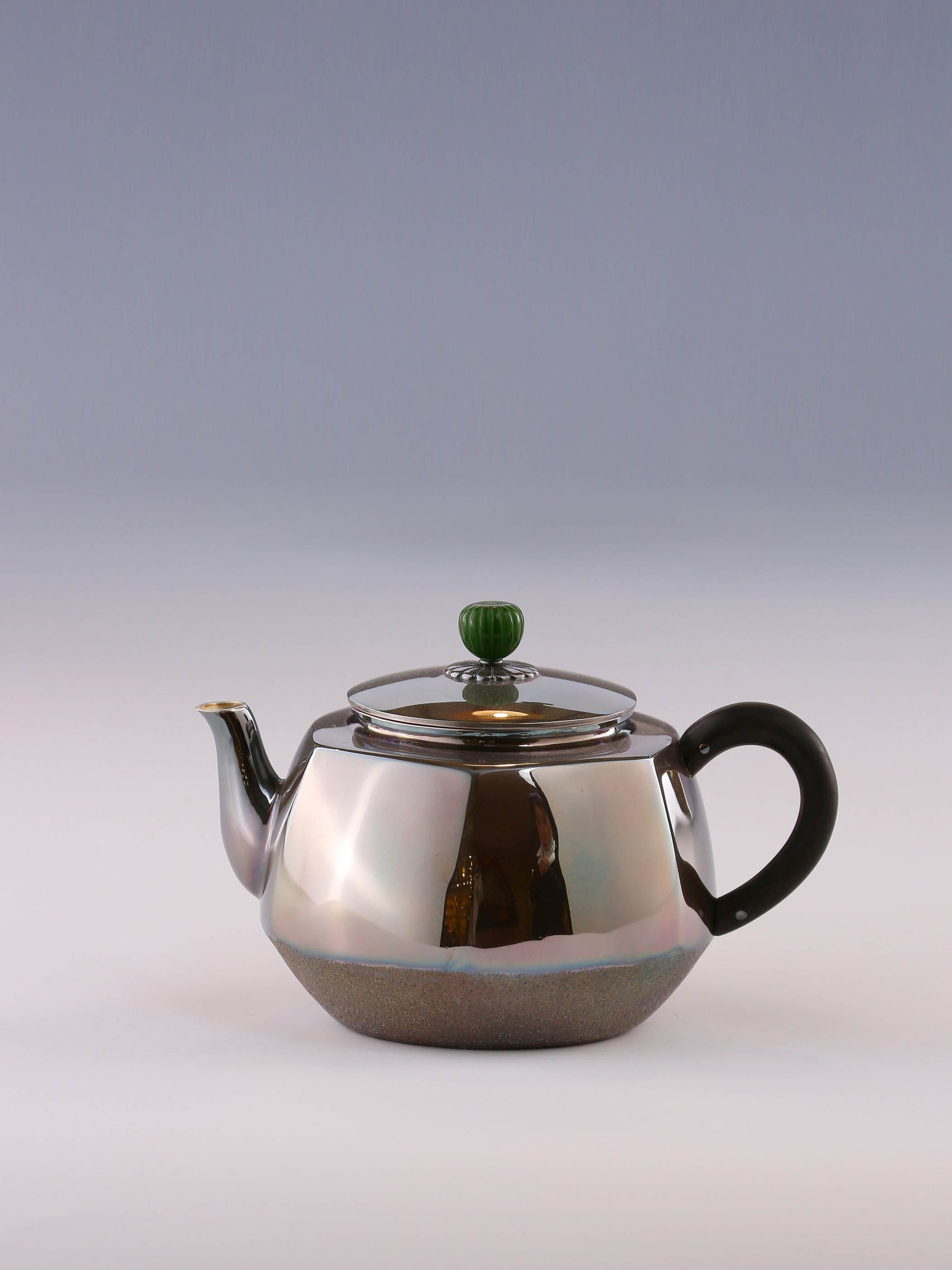 Smooth Jade-Knob Sterling Silver Teapot