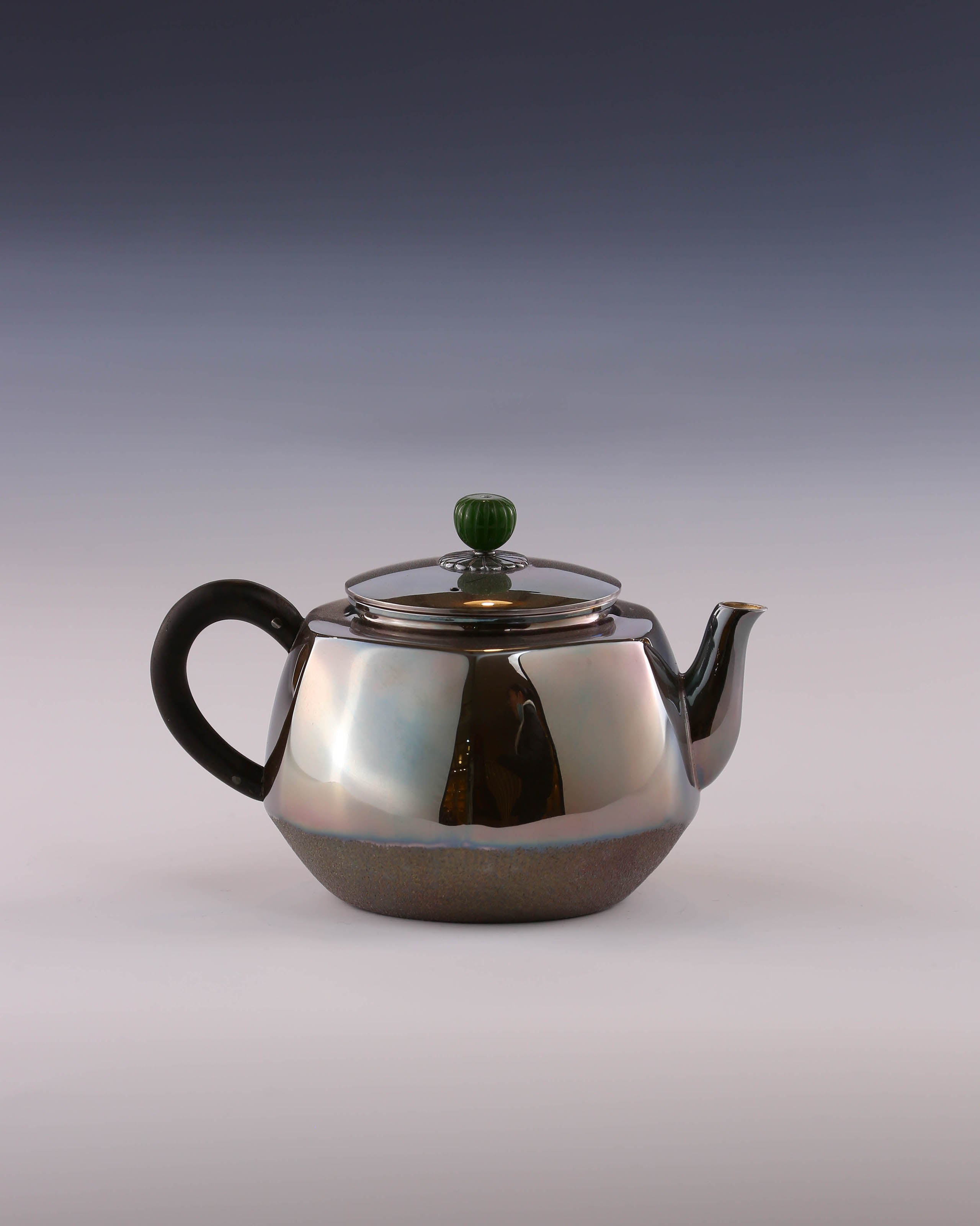 Smooth Jade-Knob Sterling Silver Teapot