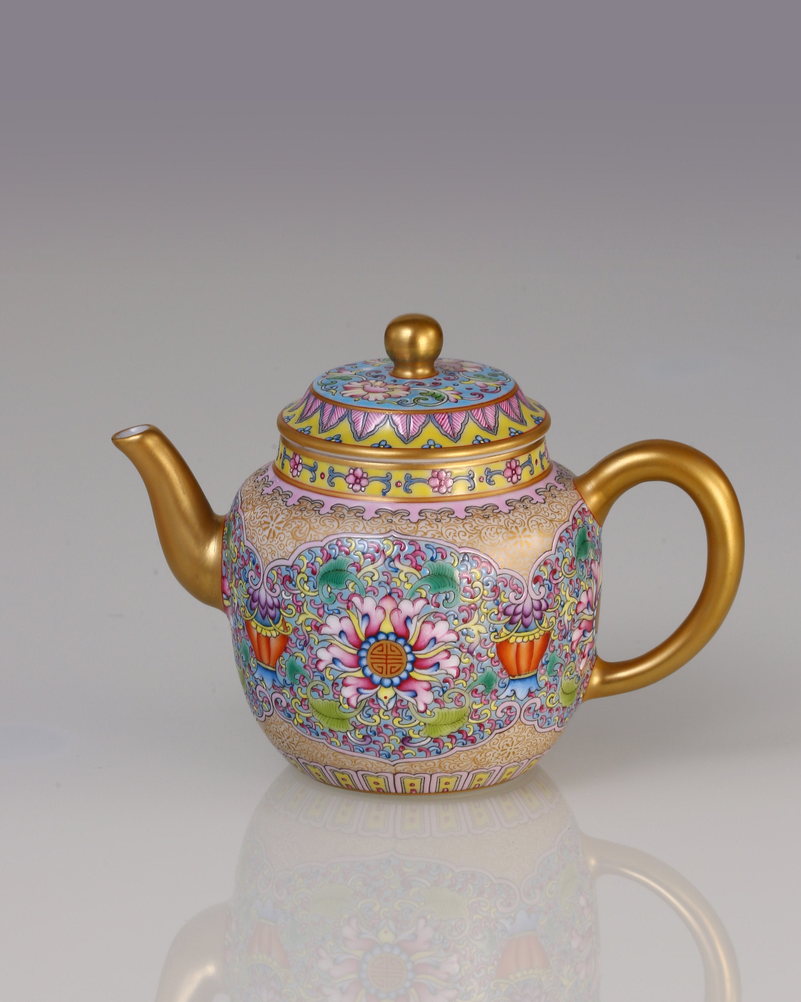 Dayazhai Guyuexuan Palace Lantern Pot