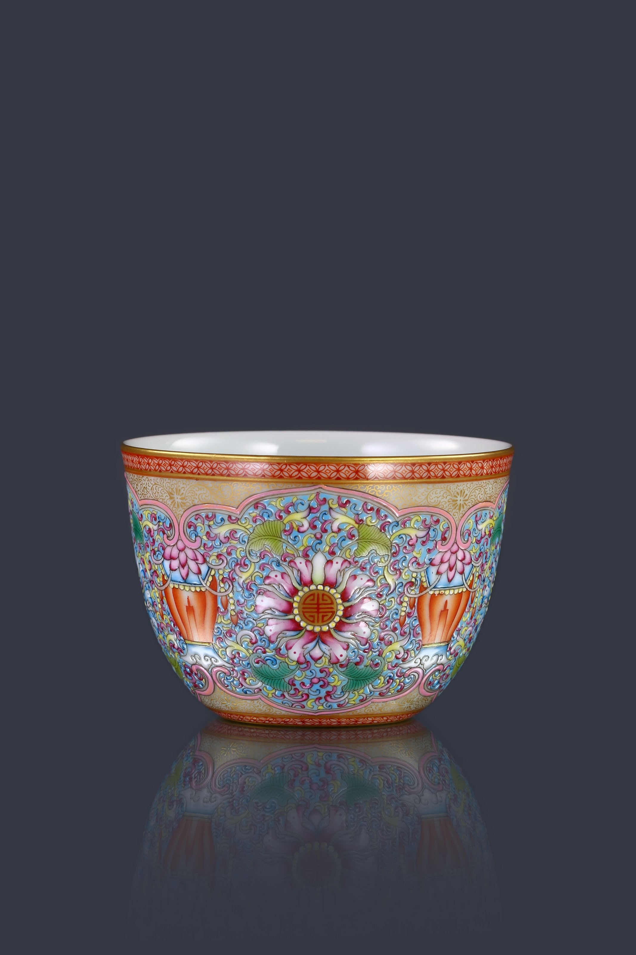 Dayazhai Guyuexuan Longevity Lantern Jar Cup