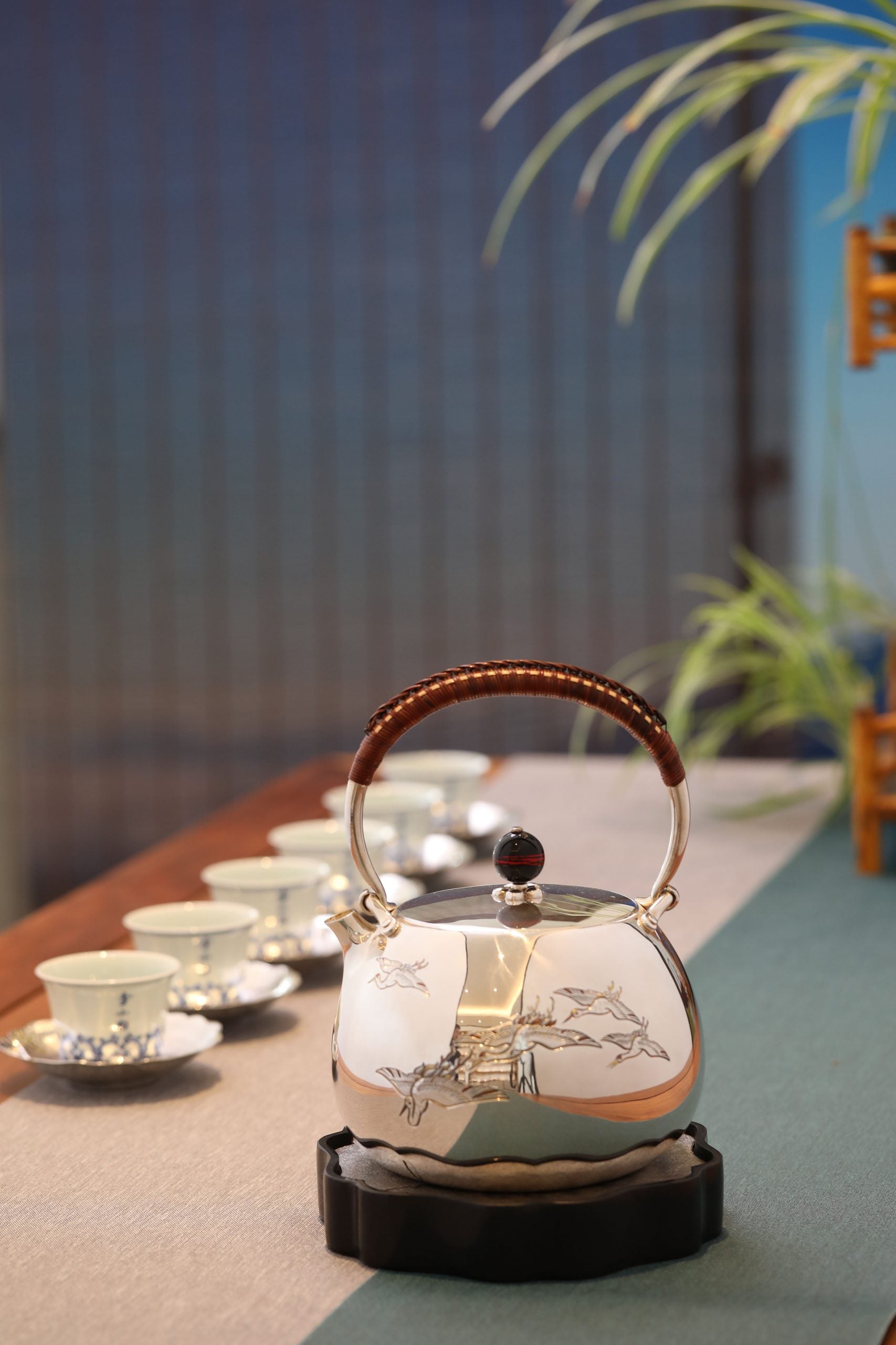 Cranes dancing in the nine heavens