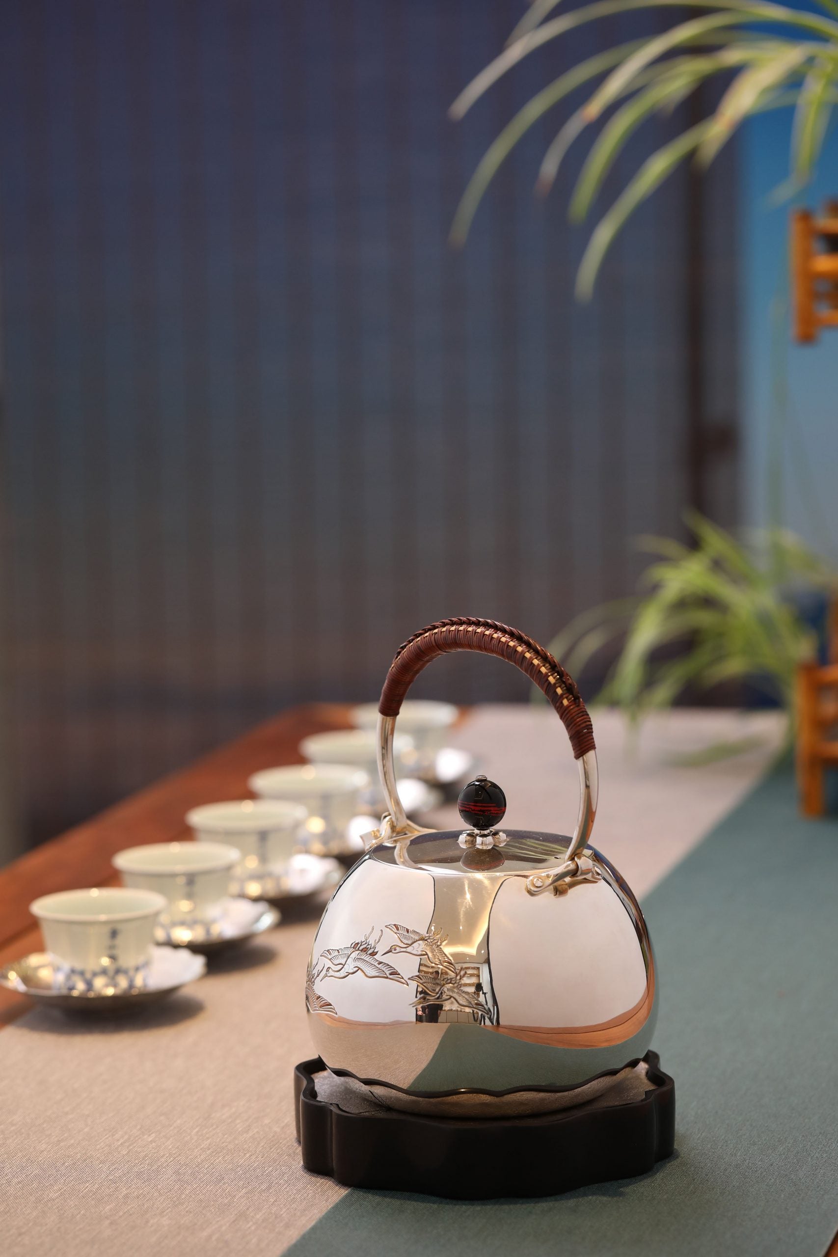 Cranes dancing in the nine heavens