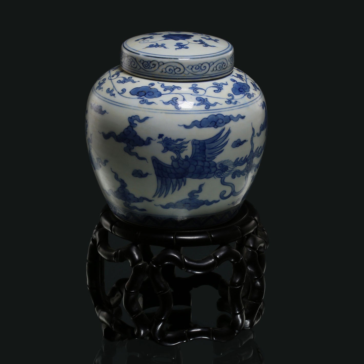 Blue and white phoenix pattern tea caddy