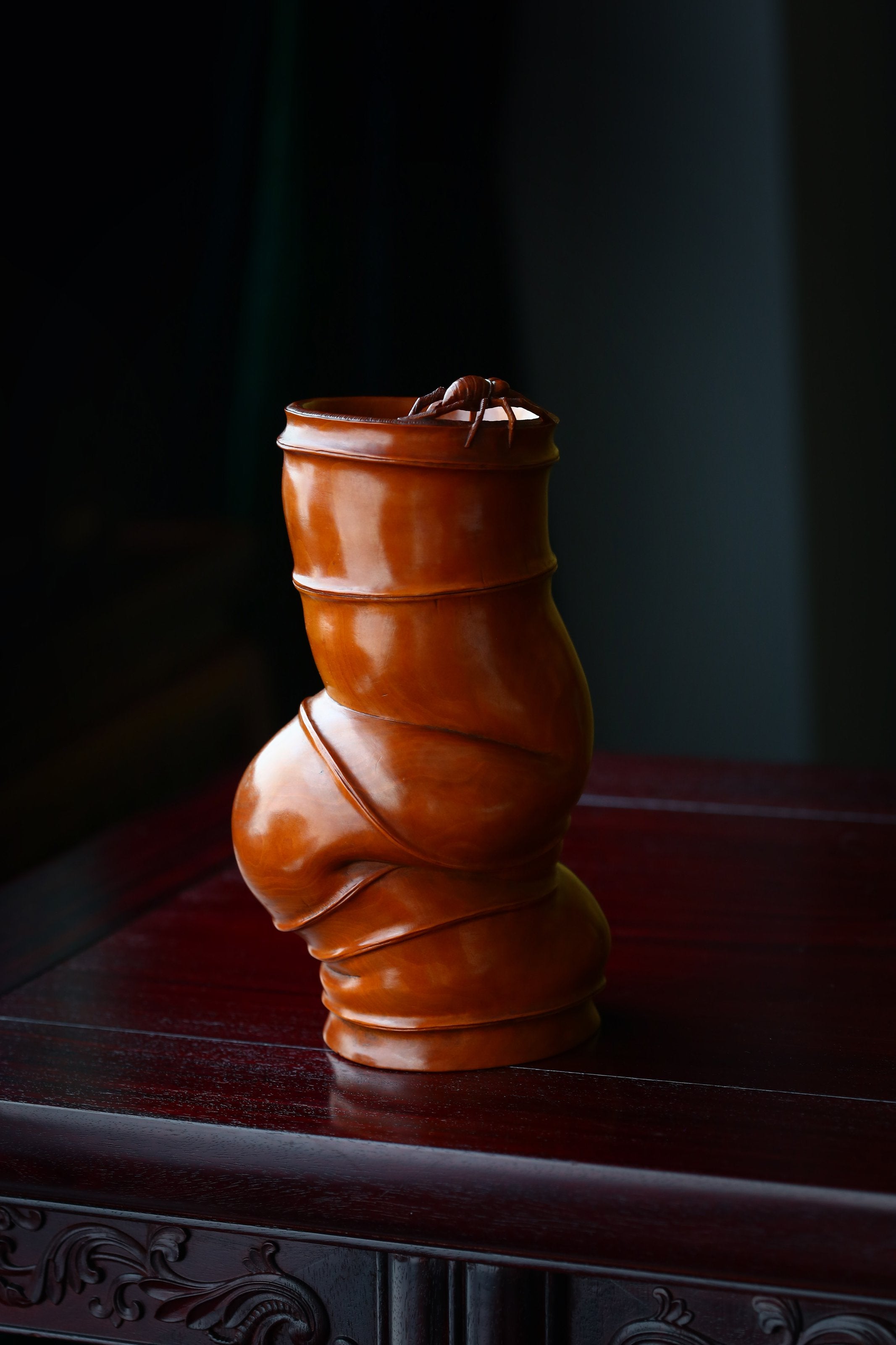 Boxwood carved bamboo-patterned "Contentment" tea canister