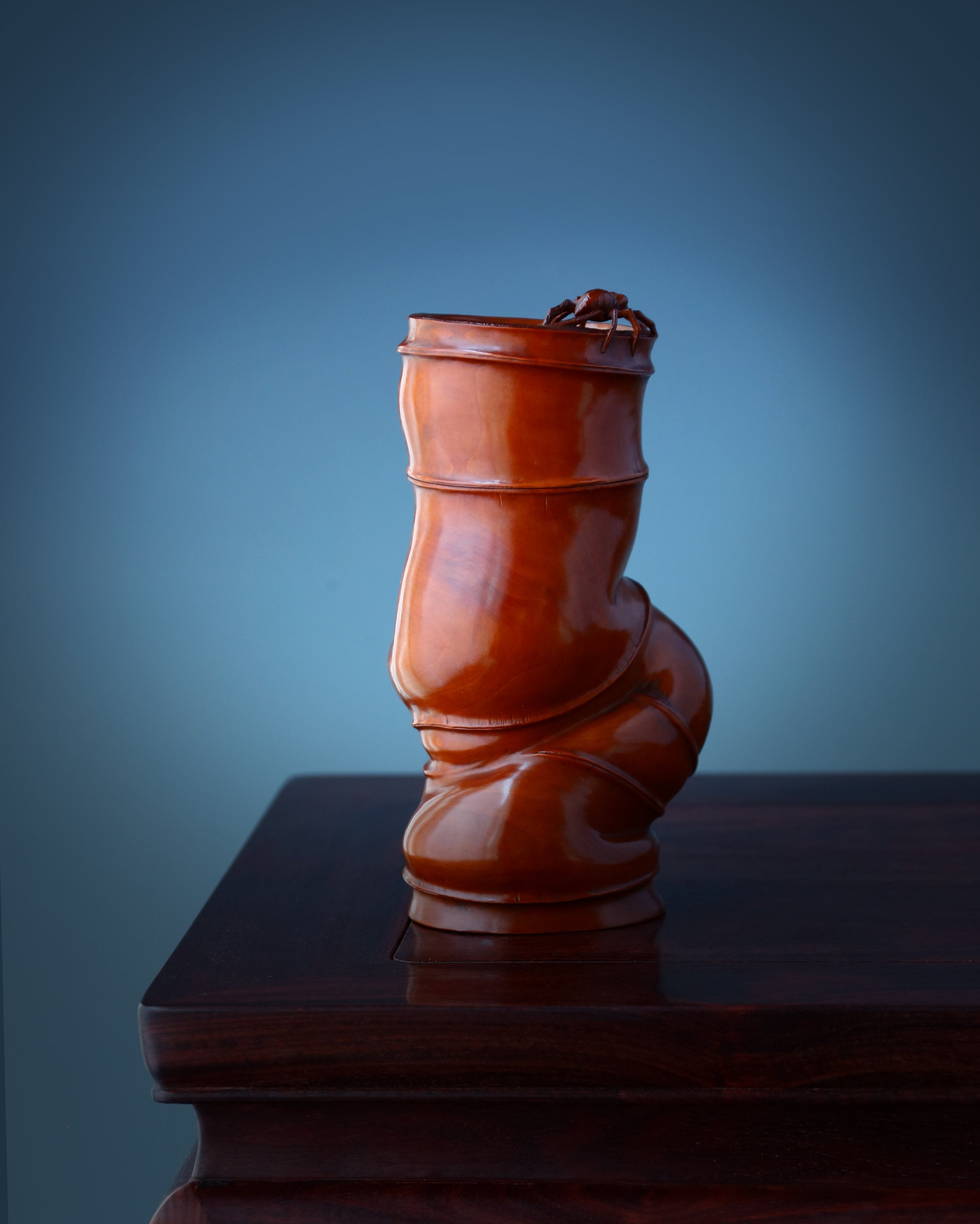 Boxwood carved bamboo-patterned "Contentment" tea canister