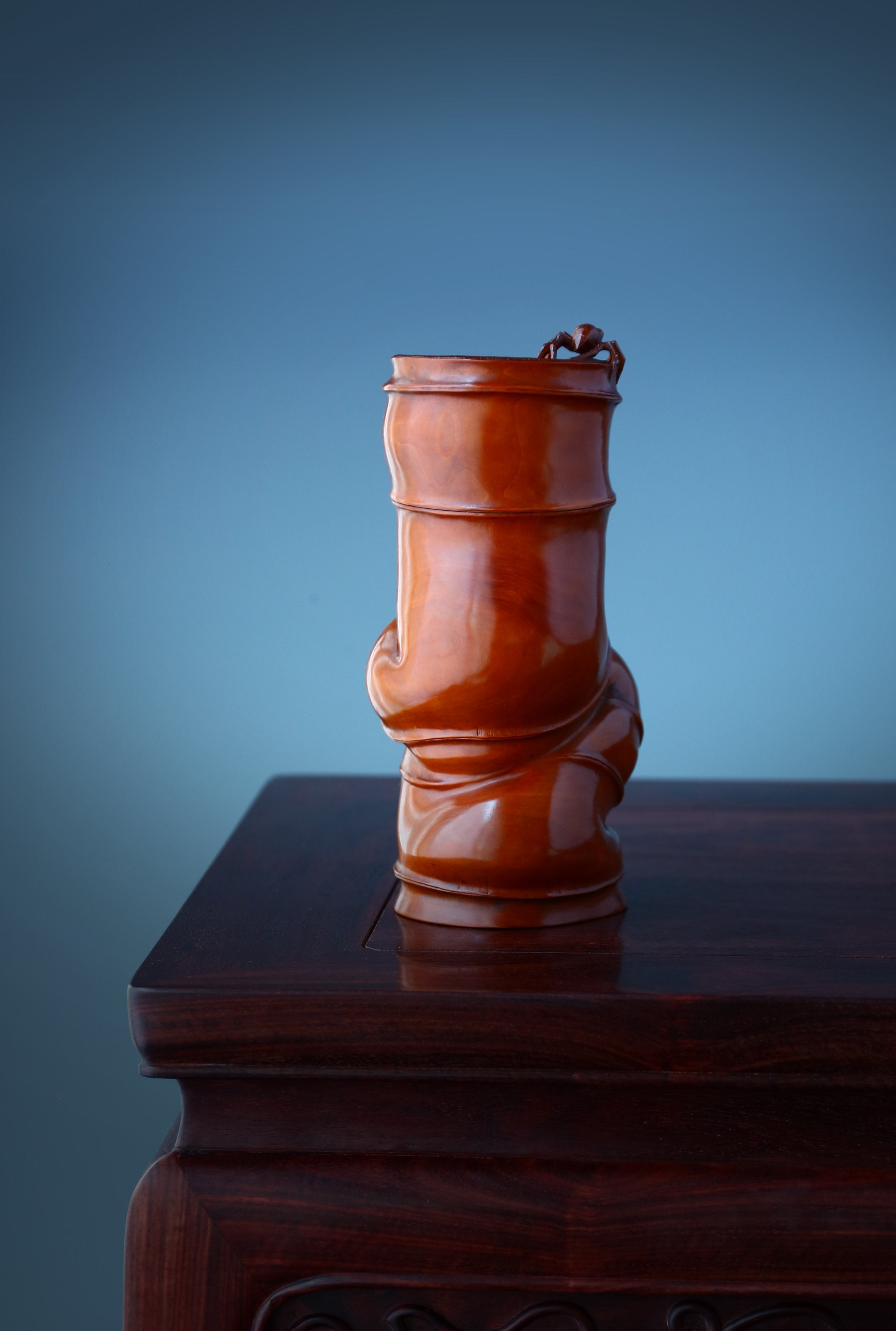 Boxwood carved bamboo-patterned "Contentment" tea canister