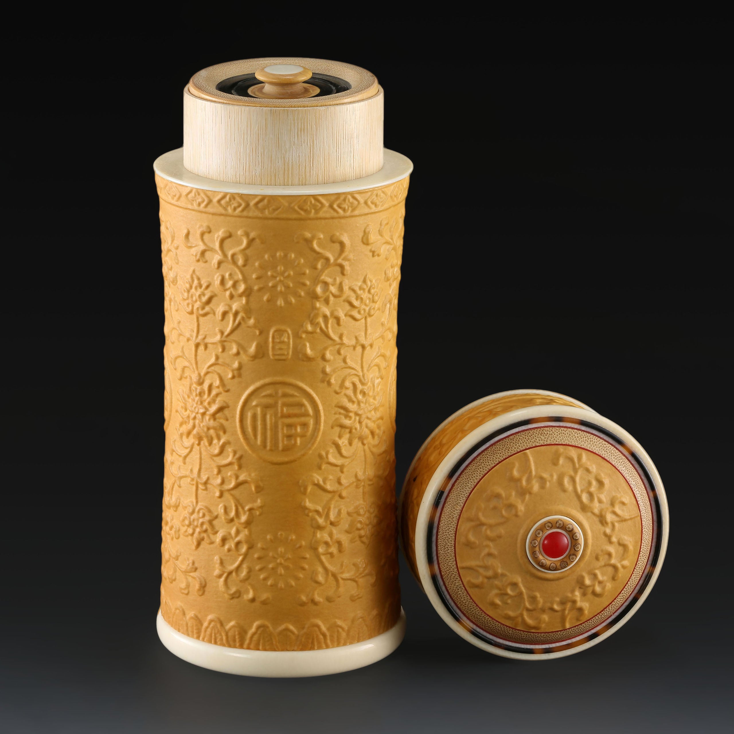 Gourd-shaped tea canister for good fortune and longevity