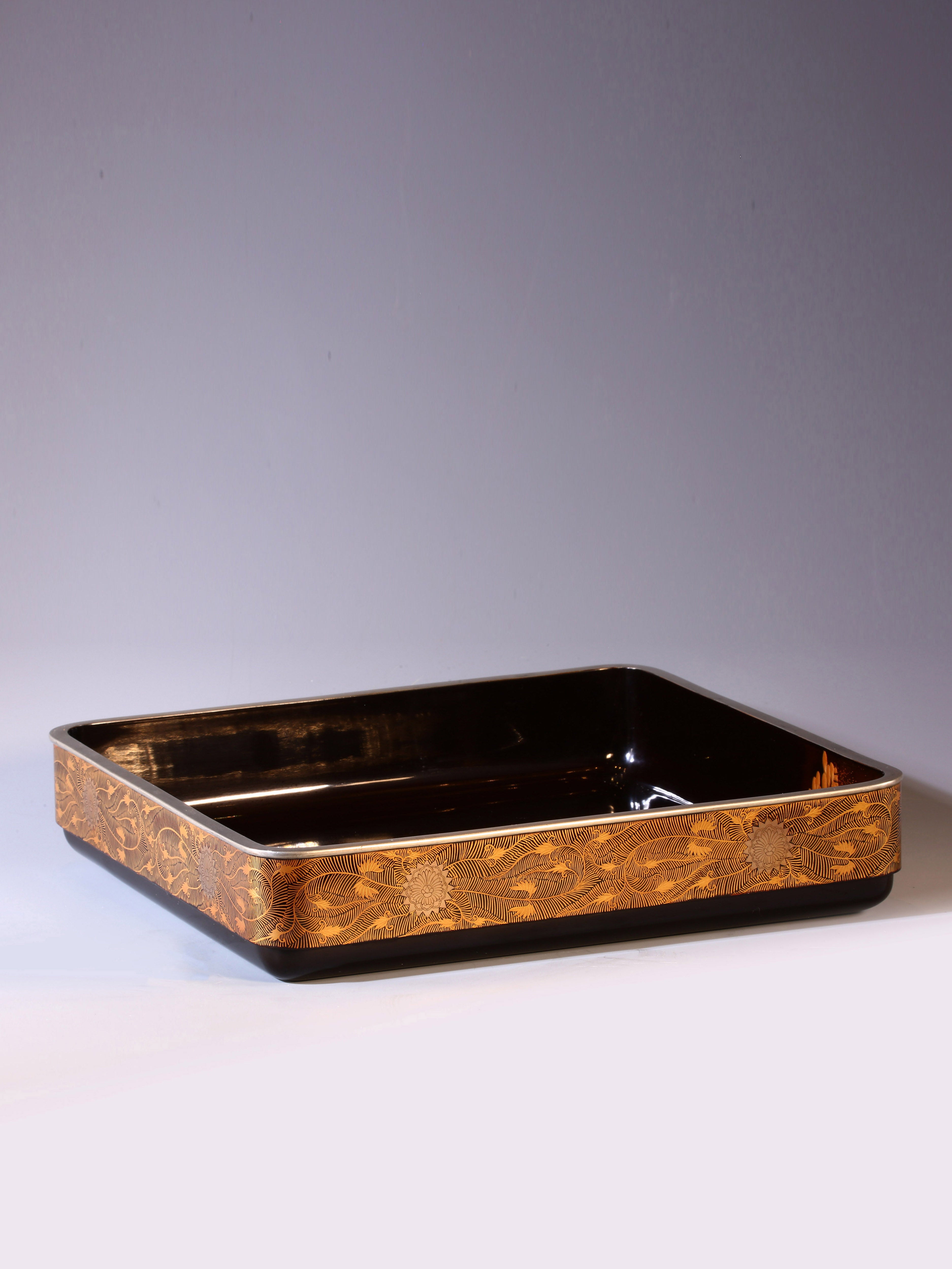 Kaga Maki-e Matsuyama Landscape Large Tea Tray