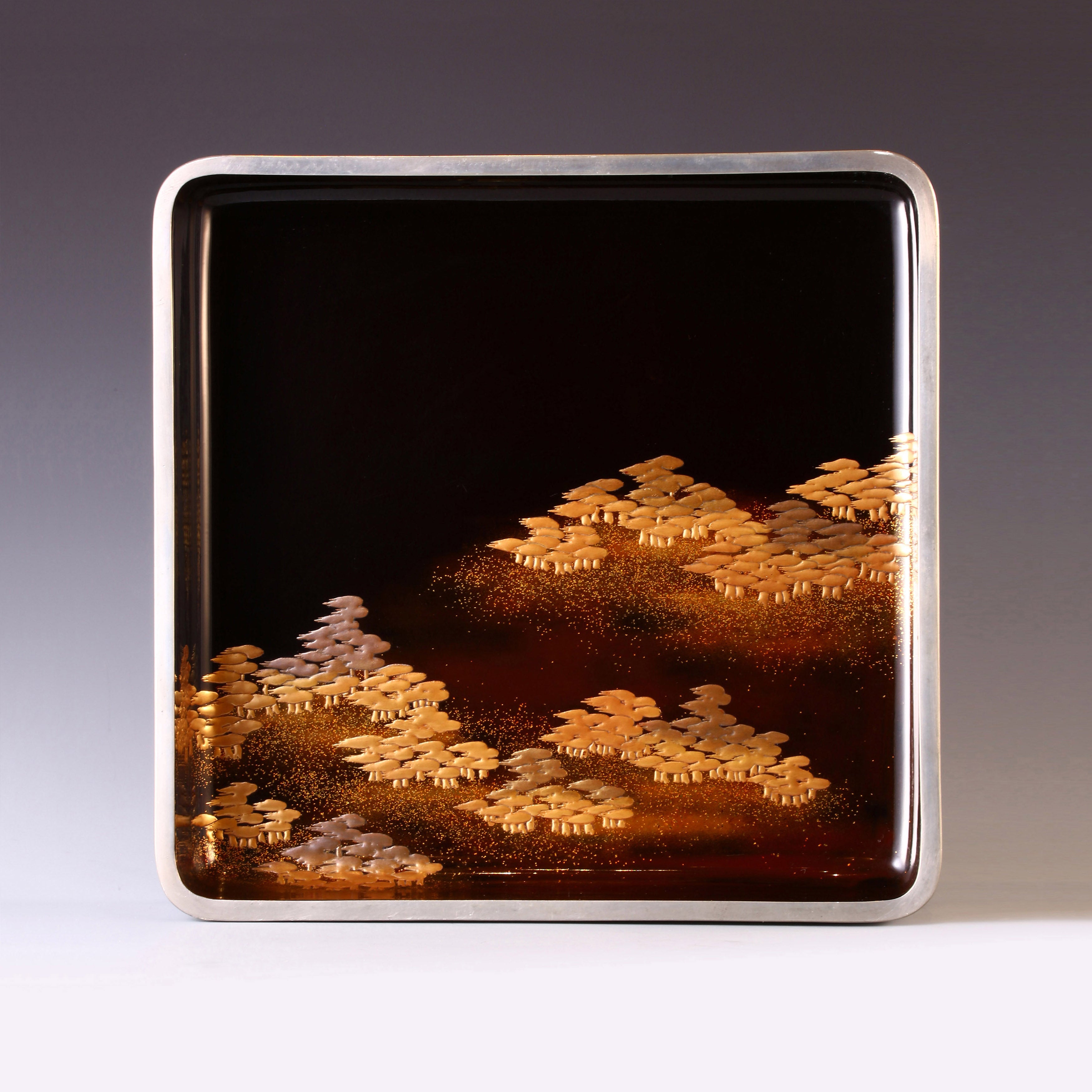 Kaga Maki-e Matsuyama Landscape Large Tea Tray