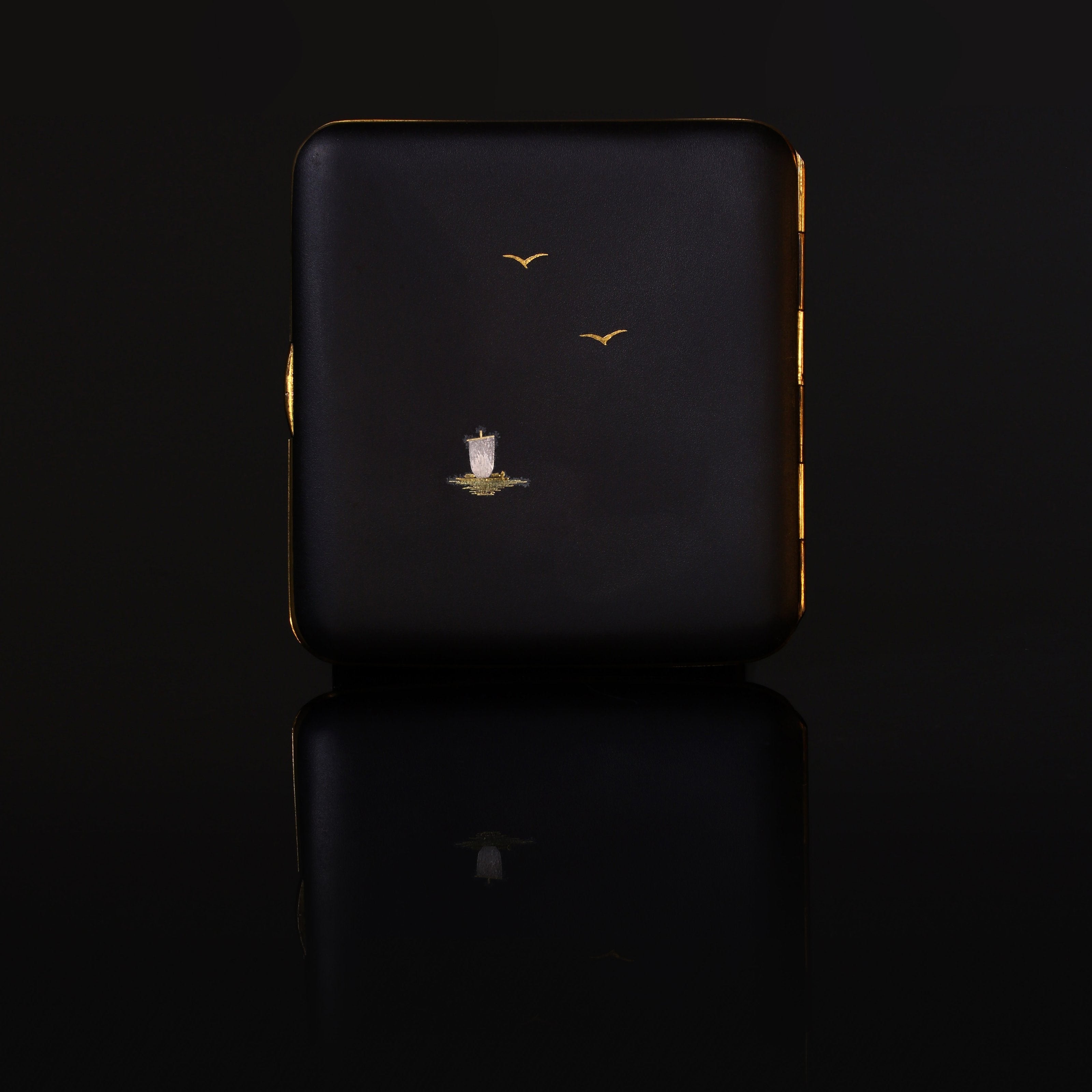 Komai Ironworks Inlaid Gold "River Boat Fire Shines Alone" Cigarette Box