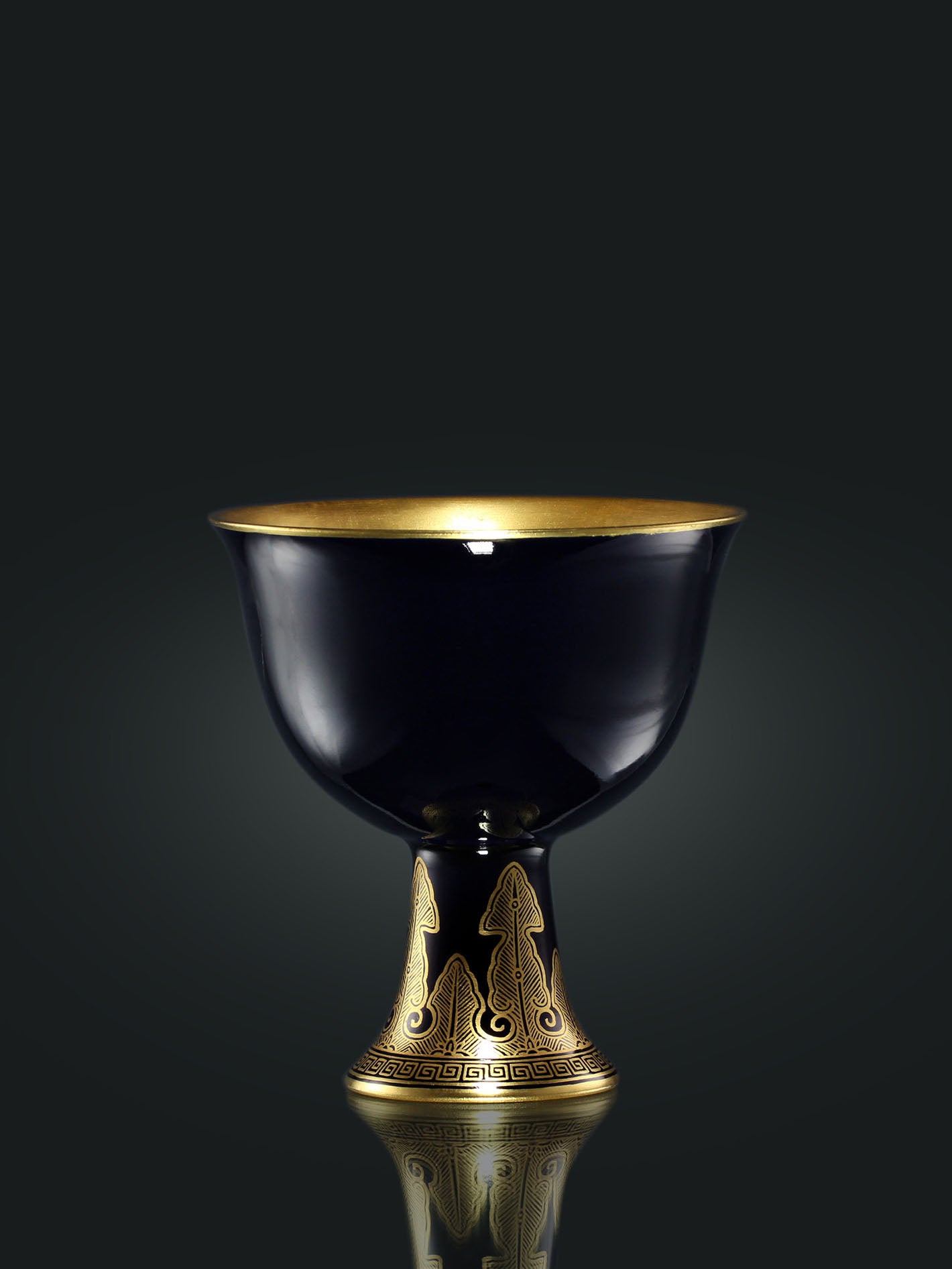 Sacrificial Blue/Rouge-Gilded Stem Bowl
