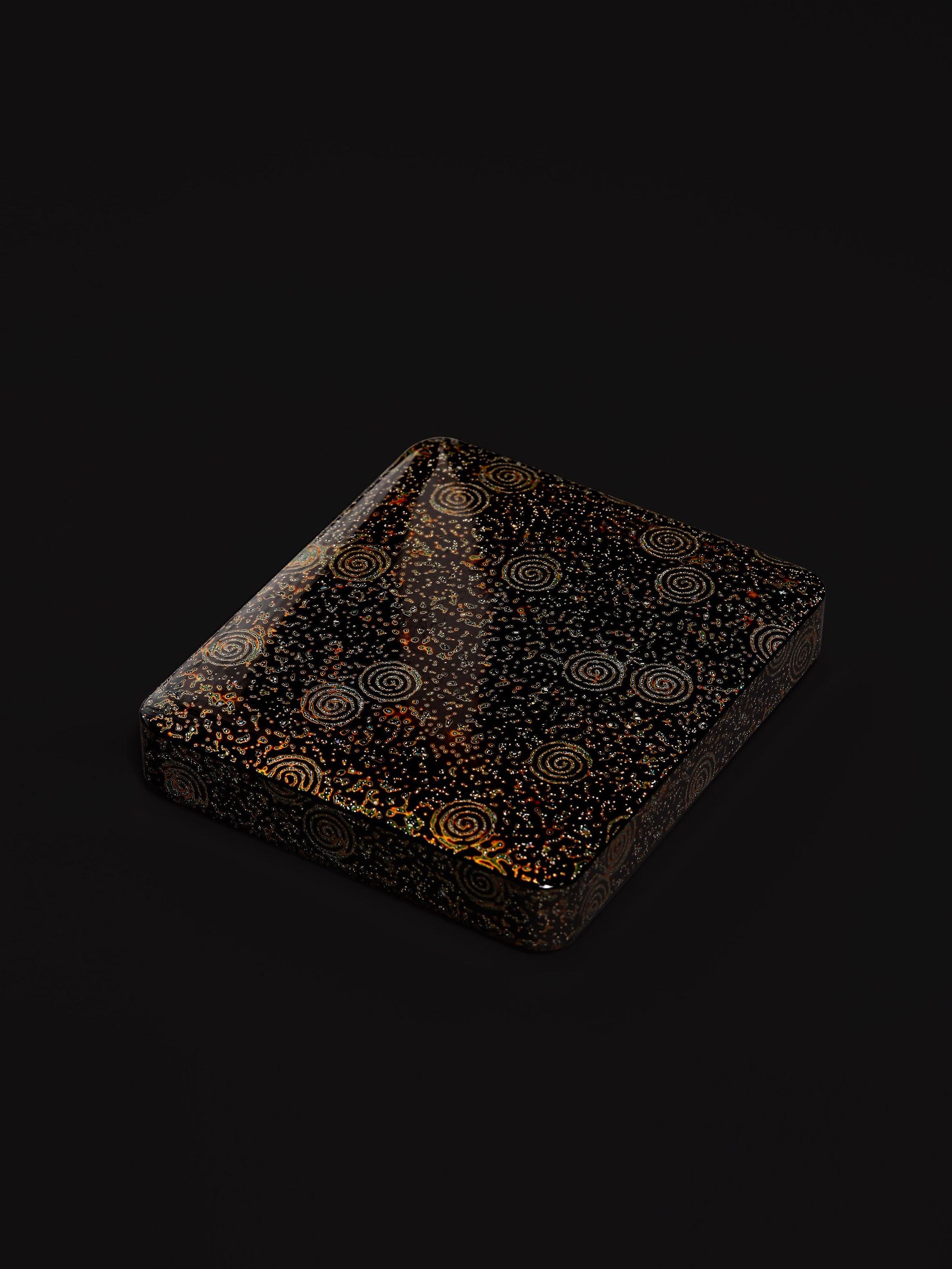 Japanese Tsugaru lacquer (pineapple lacquer) tea box