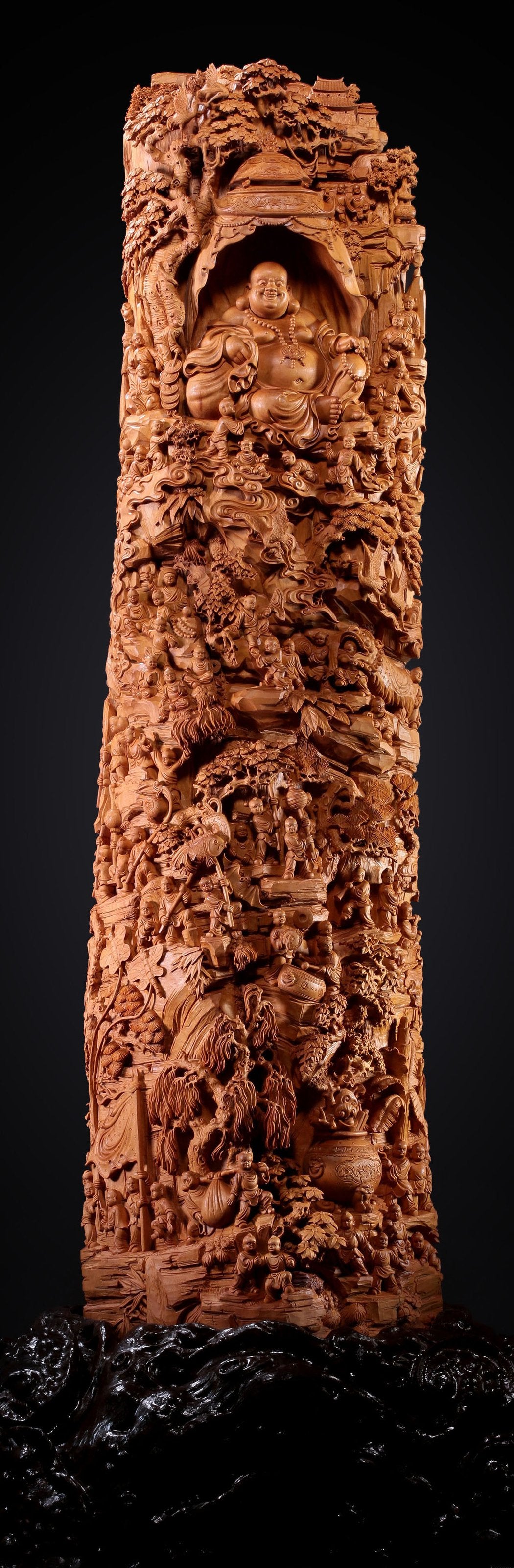 Old Mountain Sandalwood, a Hundred Children Celebrate Maitreya