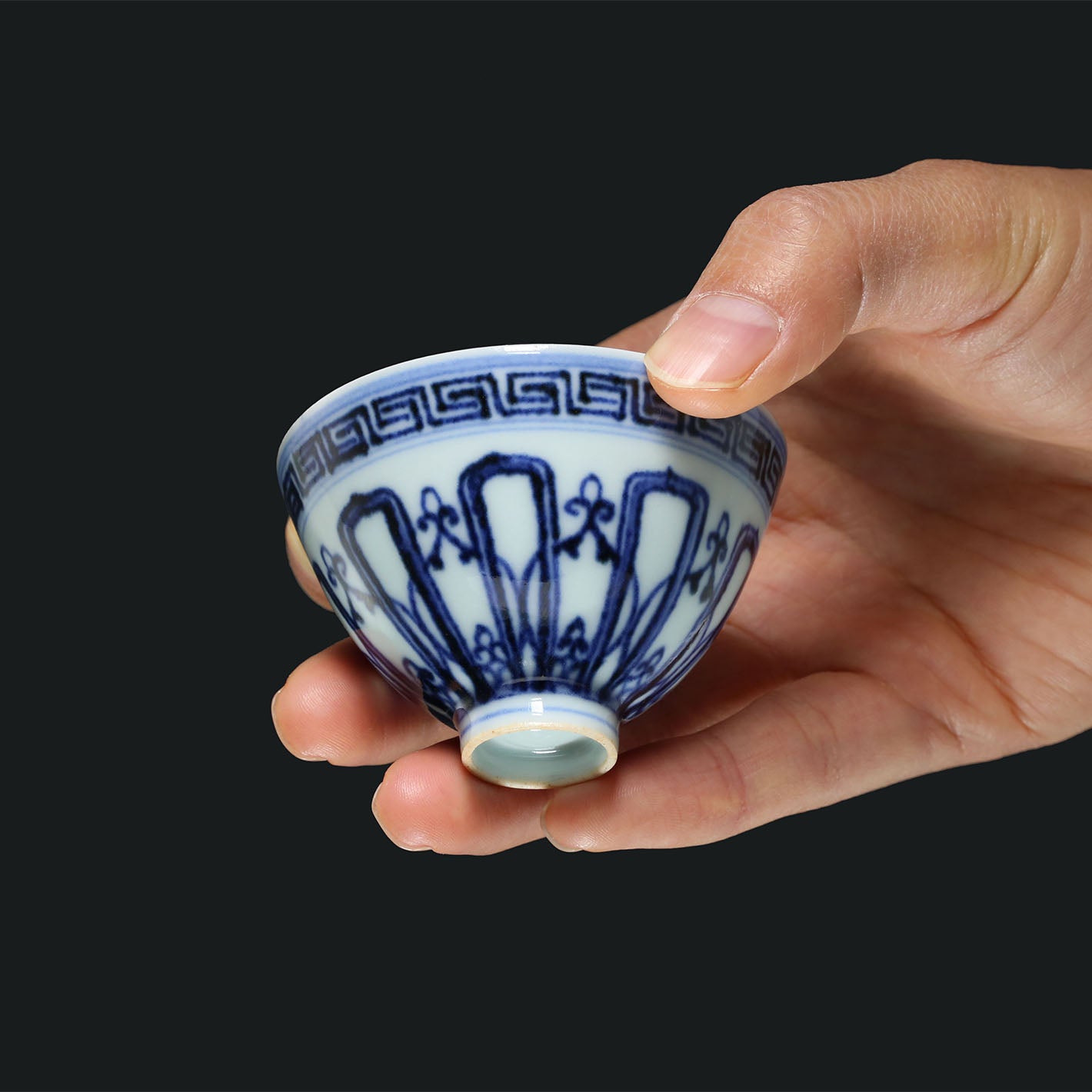 Lotus petal pattern openwork covered bowl/chicken heart cup