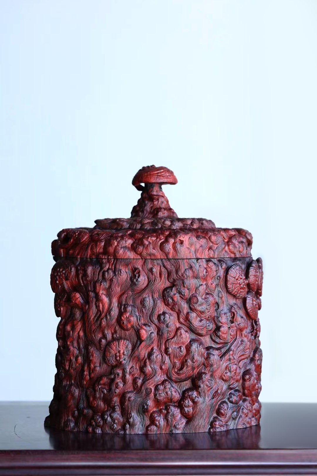 Small-leaf sandalwood, Ganoderma lucidum, and large tea warehouse