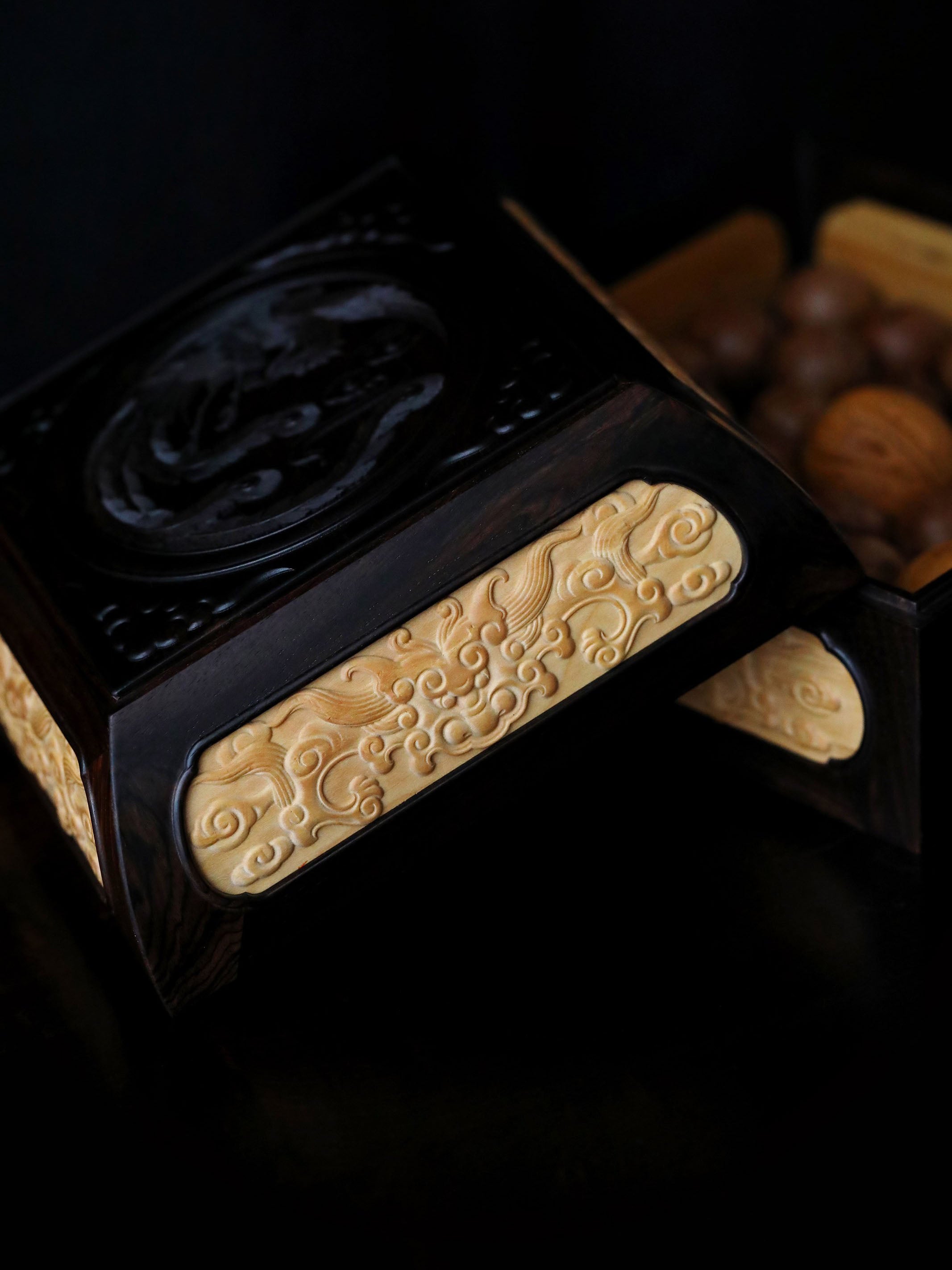 Purple sandalwood box inlaid with boxwood dragon and phoenix design