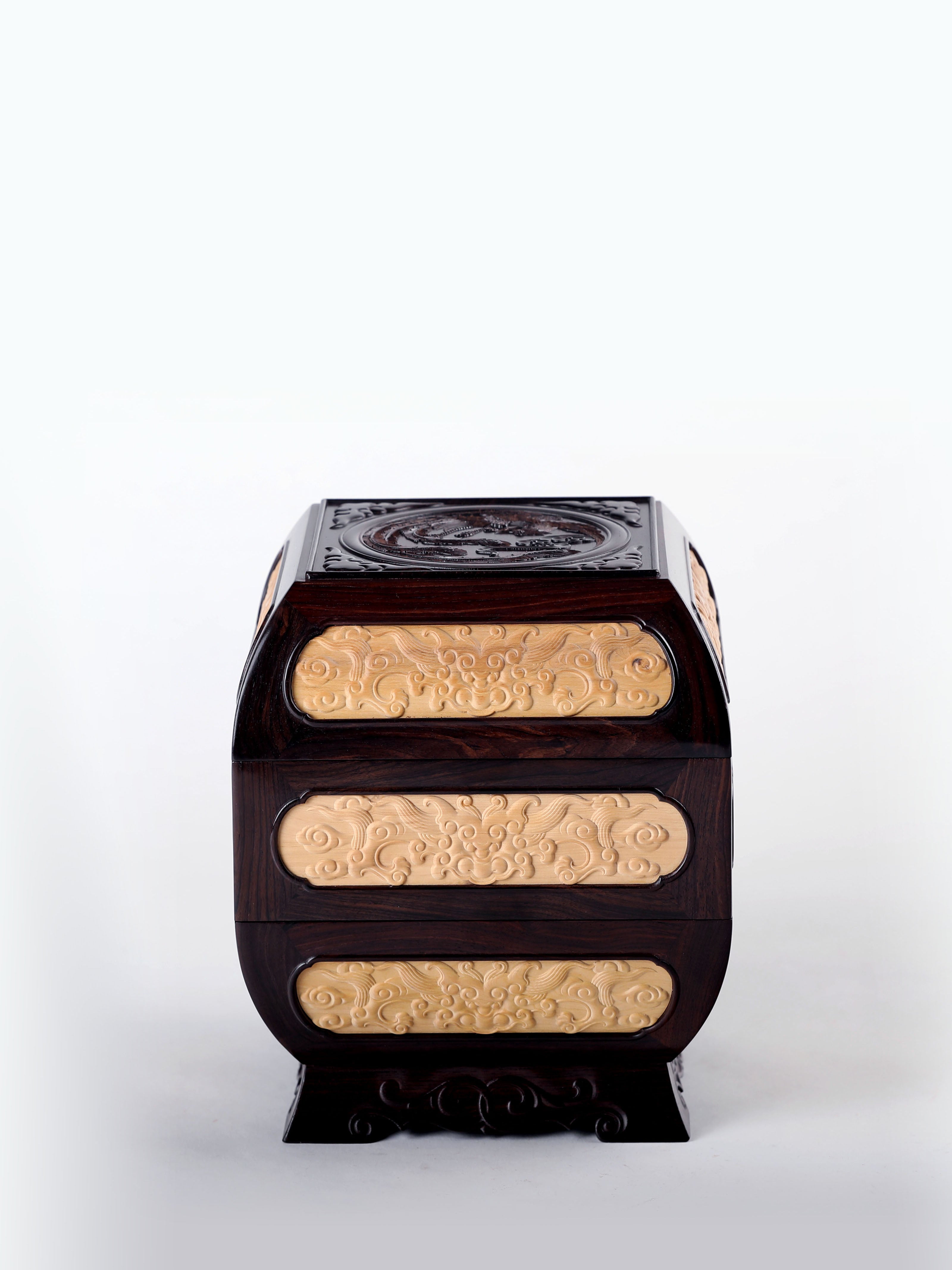 Purple sandalwood box inlaid with boxwood dragon and phoenix design