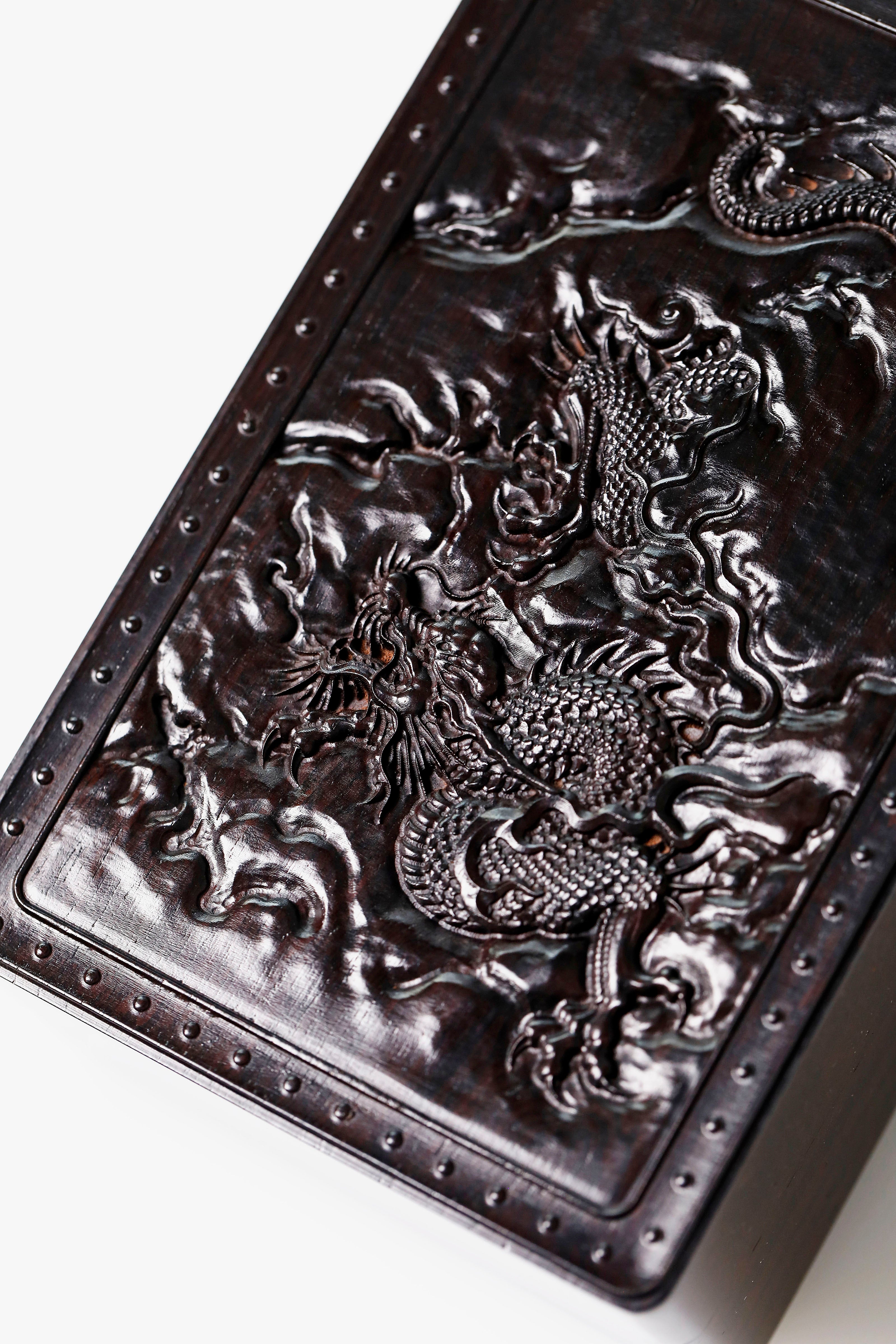 Purple Sandalwood Dragon Soaring Ten Thousand Miles Small Tea Box