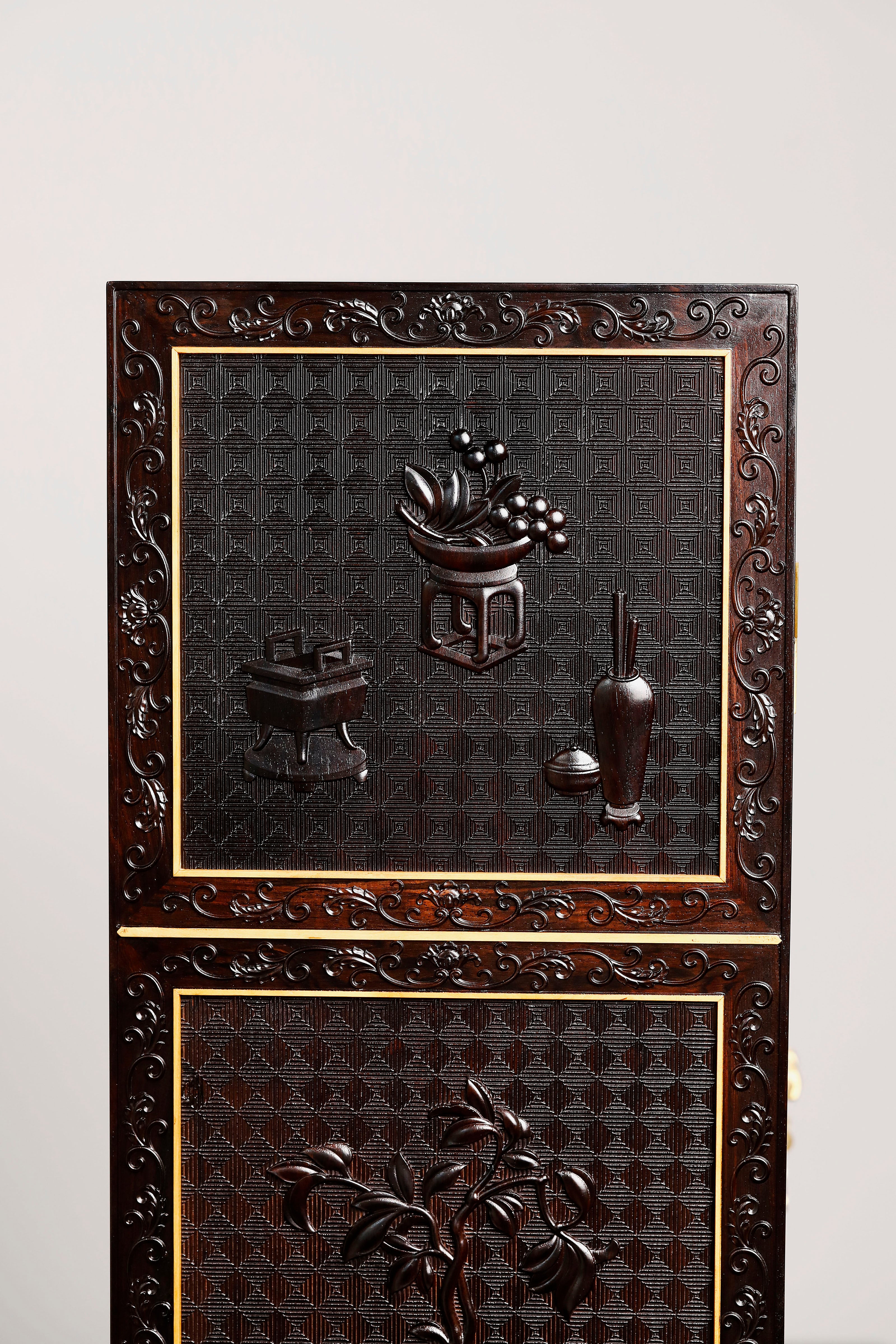 Small-leaf rosewood/Zambian rosewood fully carved antique pattern table and cabinet