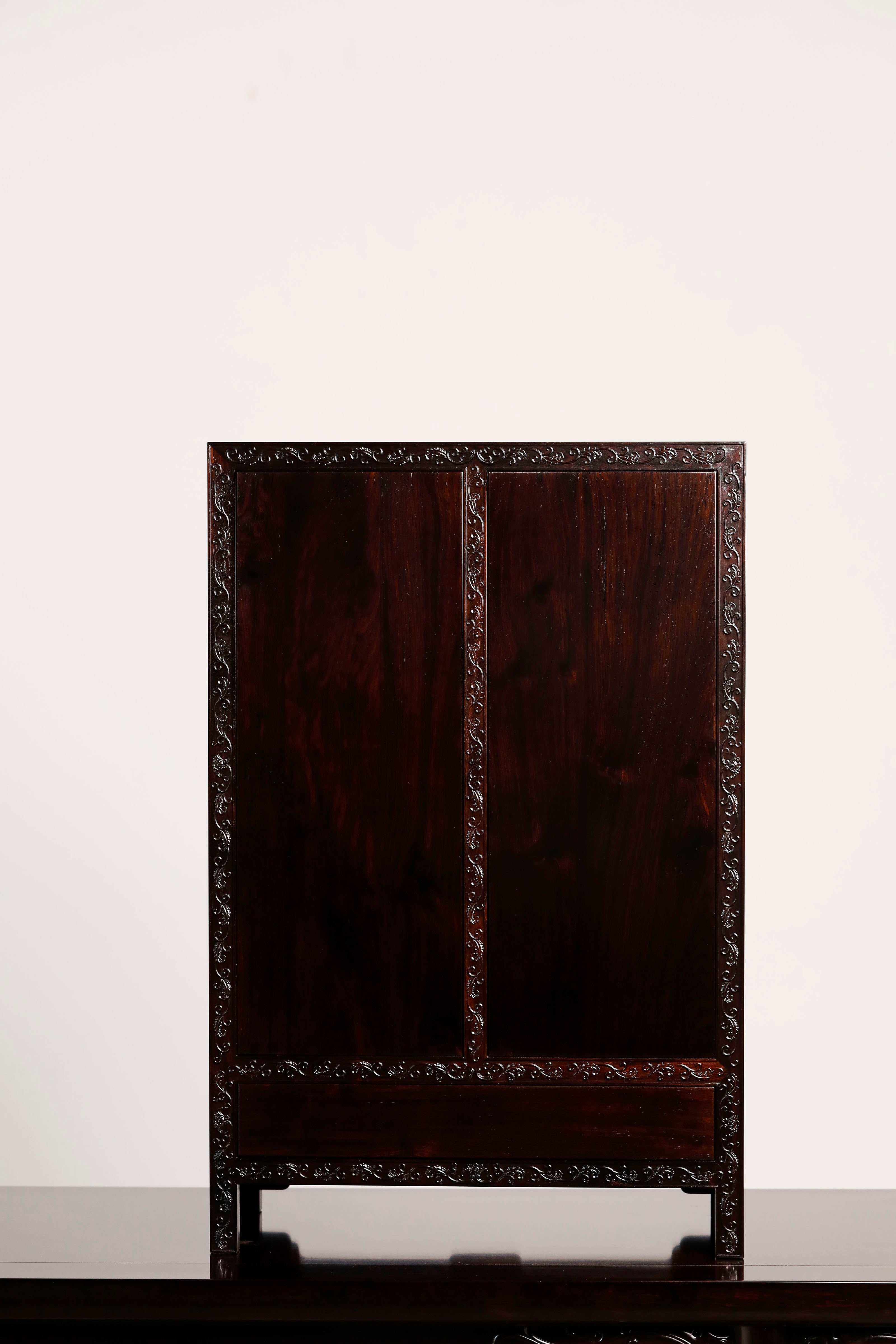 Small-leaf rosewood/Zambian rosewood fully carved antique pattern table and cabinet