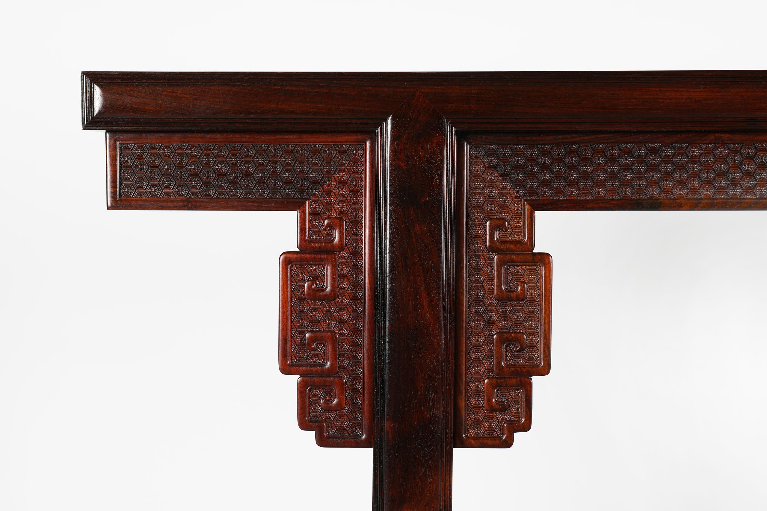 Plum Blossom Brocade Pattern Flat-Top Table