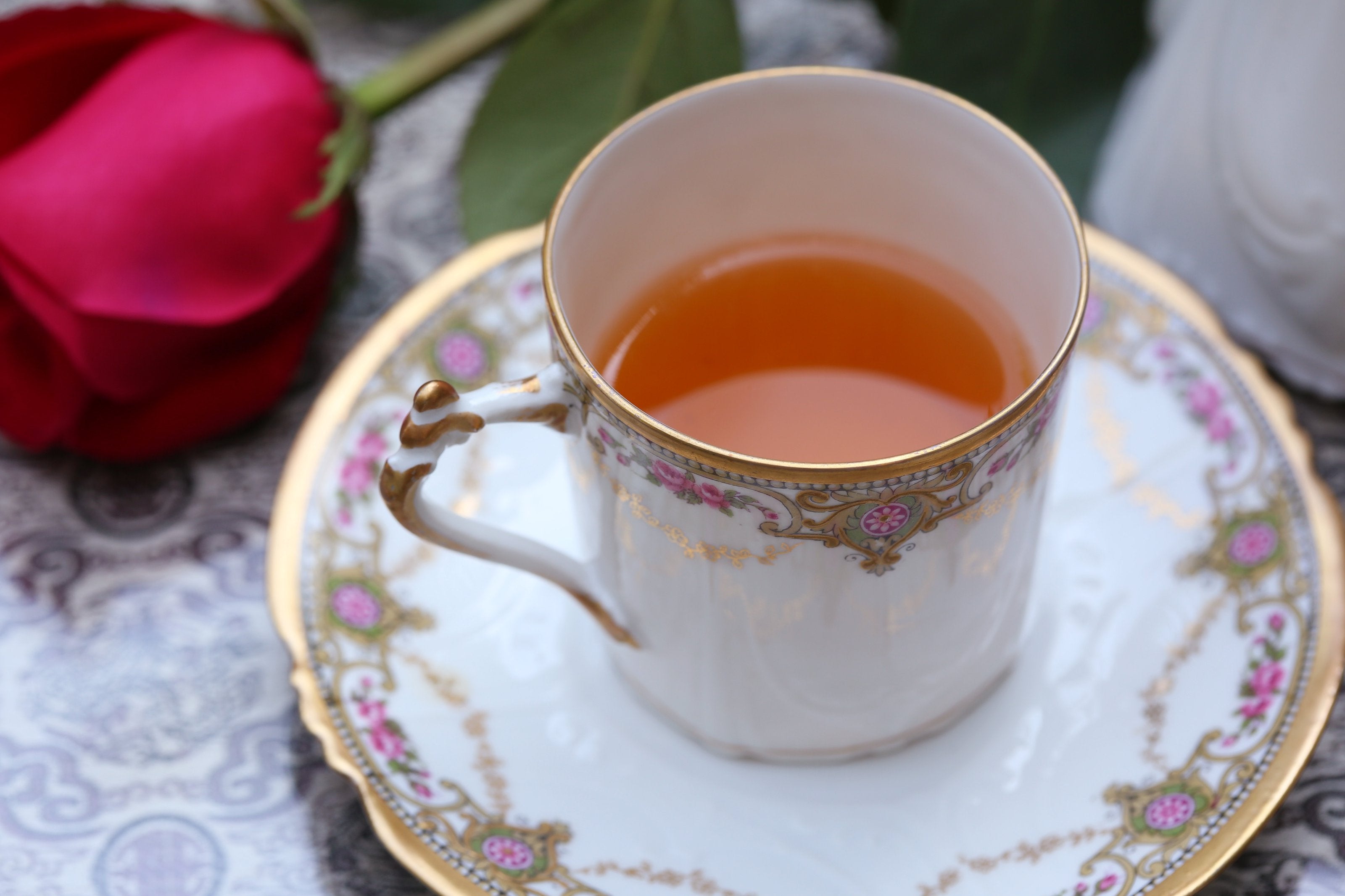 Six antique British sterling silver gilt enamel spoons / Six sets of 19th-century French gilt floral teacups (including saucers)