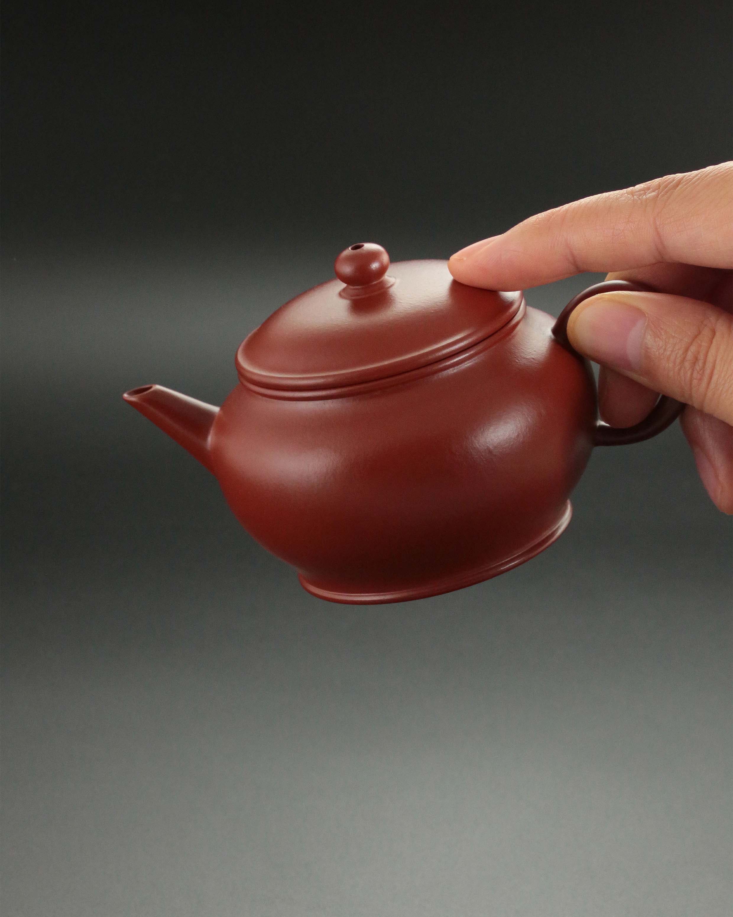 Ming-style horizontal teapot - small coal kiln red clay 