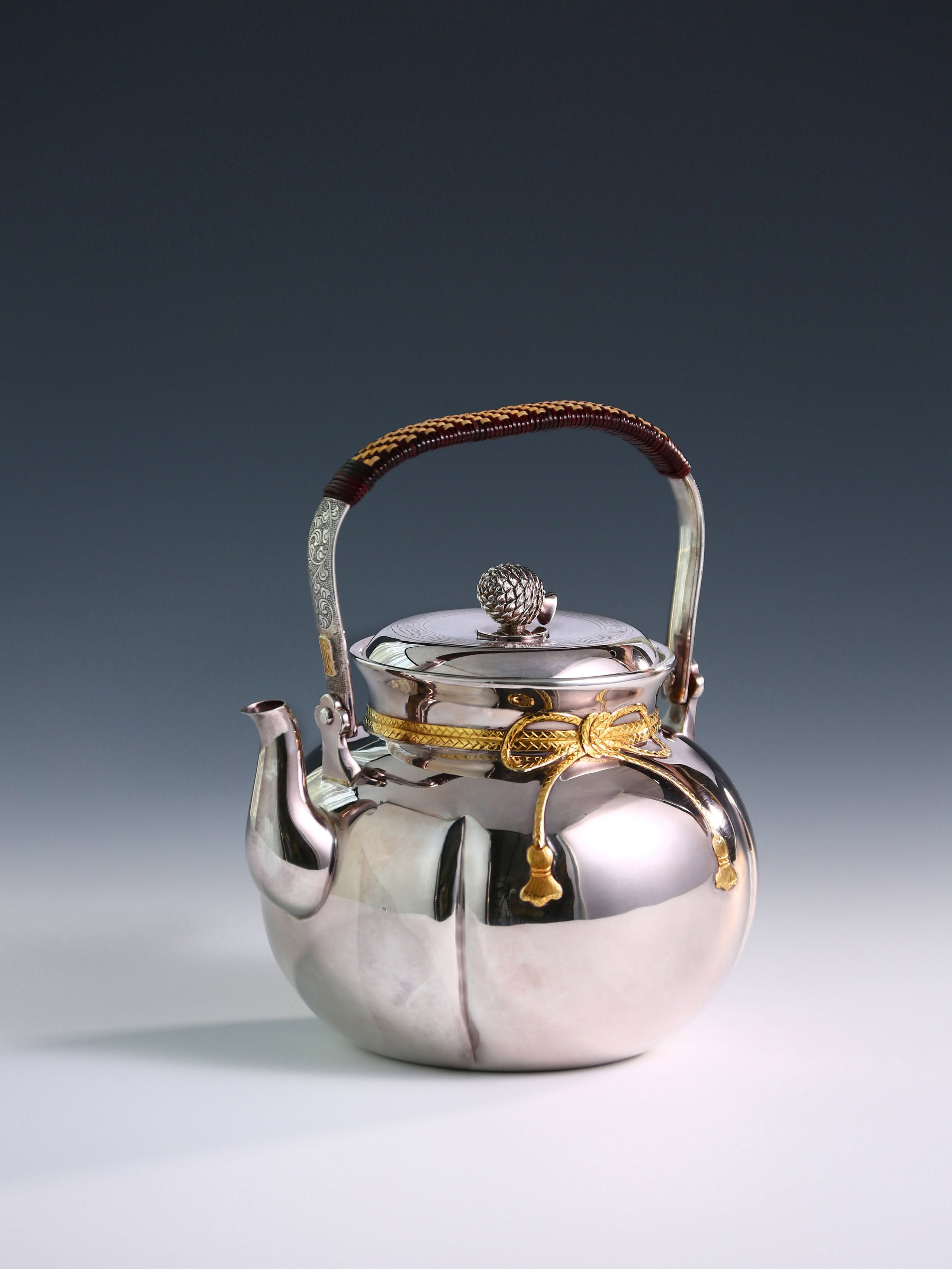 Nafu Pure Silver Teapot