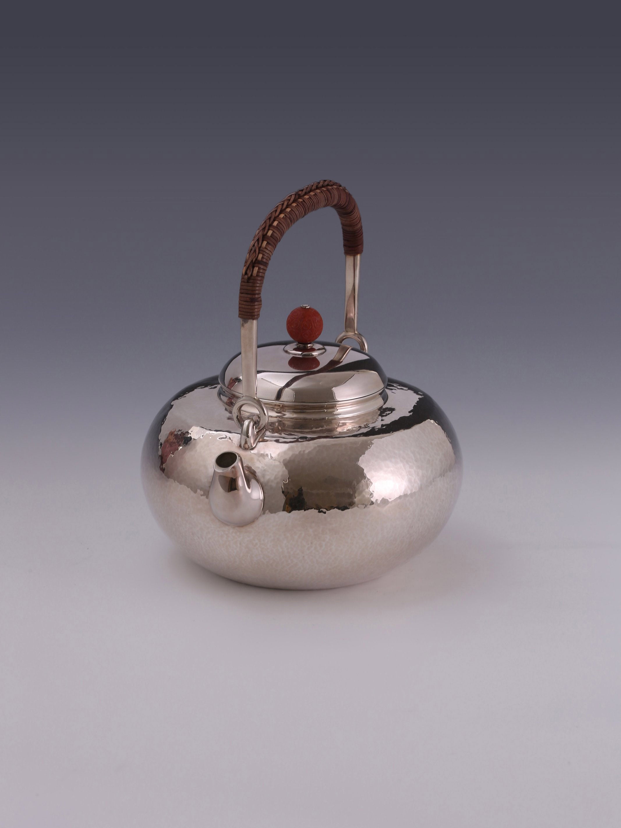 Southern Red Agate Hammer Pattern Silver Teapot
