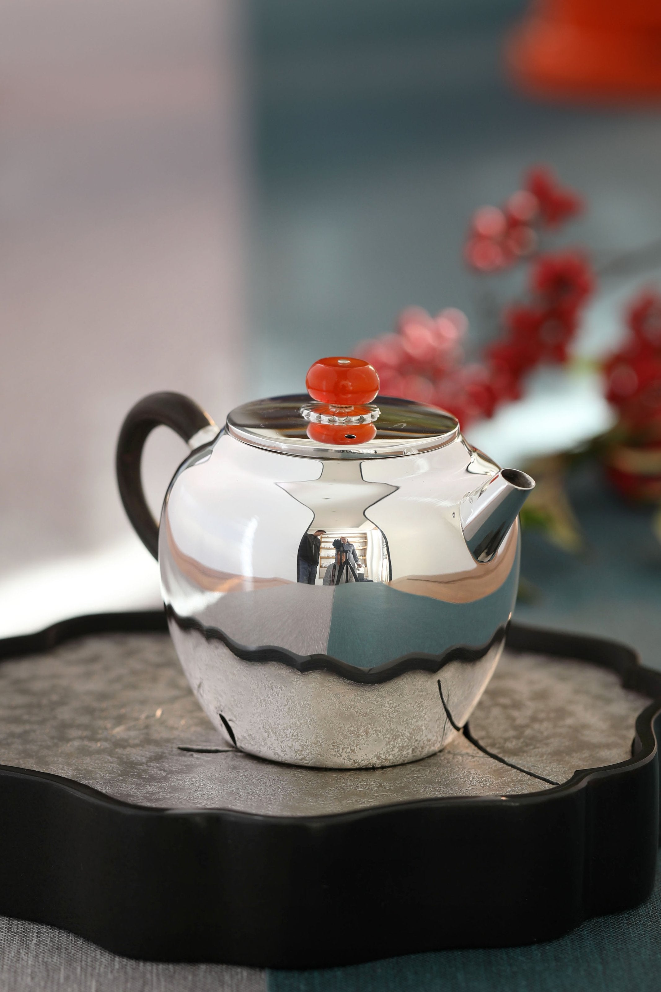 Flat-covered lotus seeds