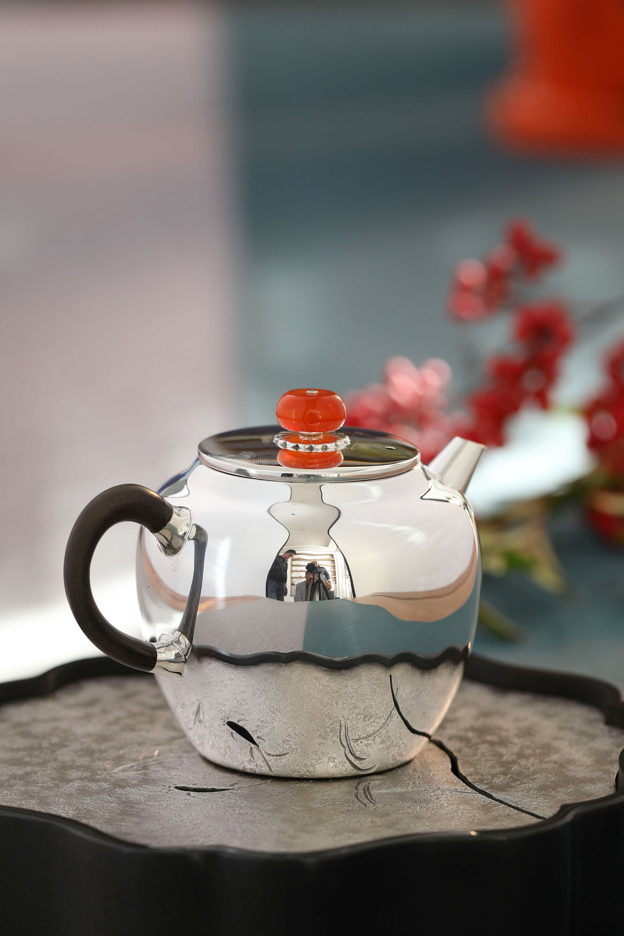 Flat-covered lotus seeds