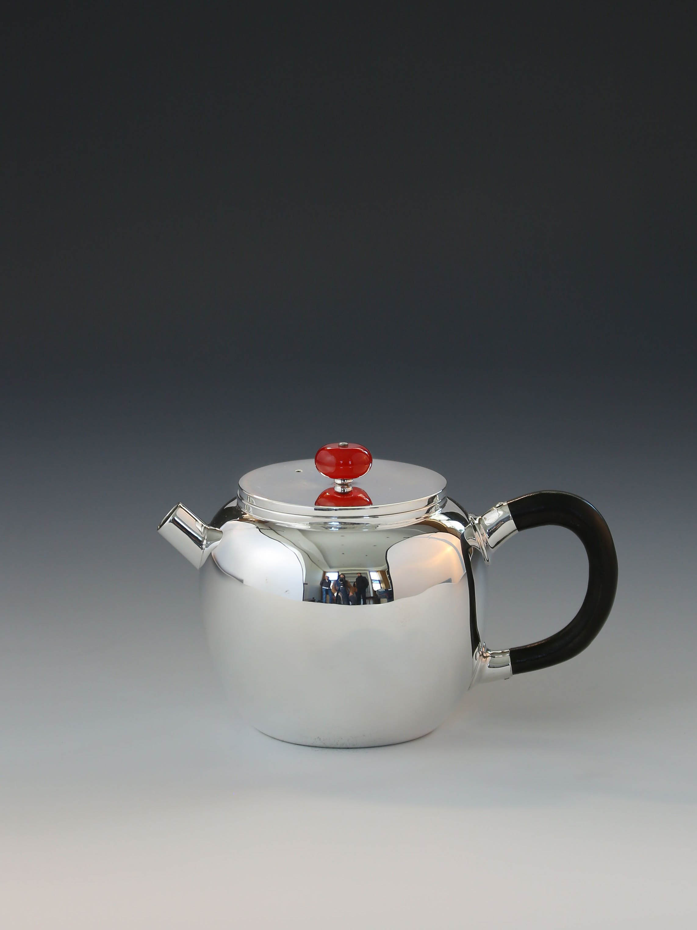 Flat-topped lotus seeds | Straight mouth