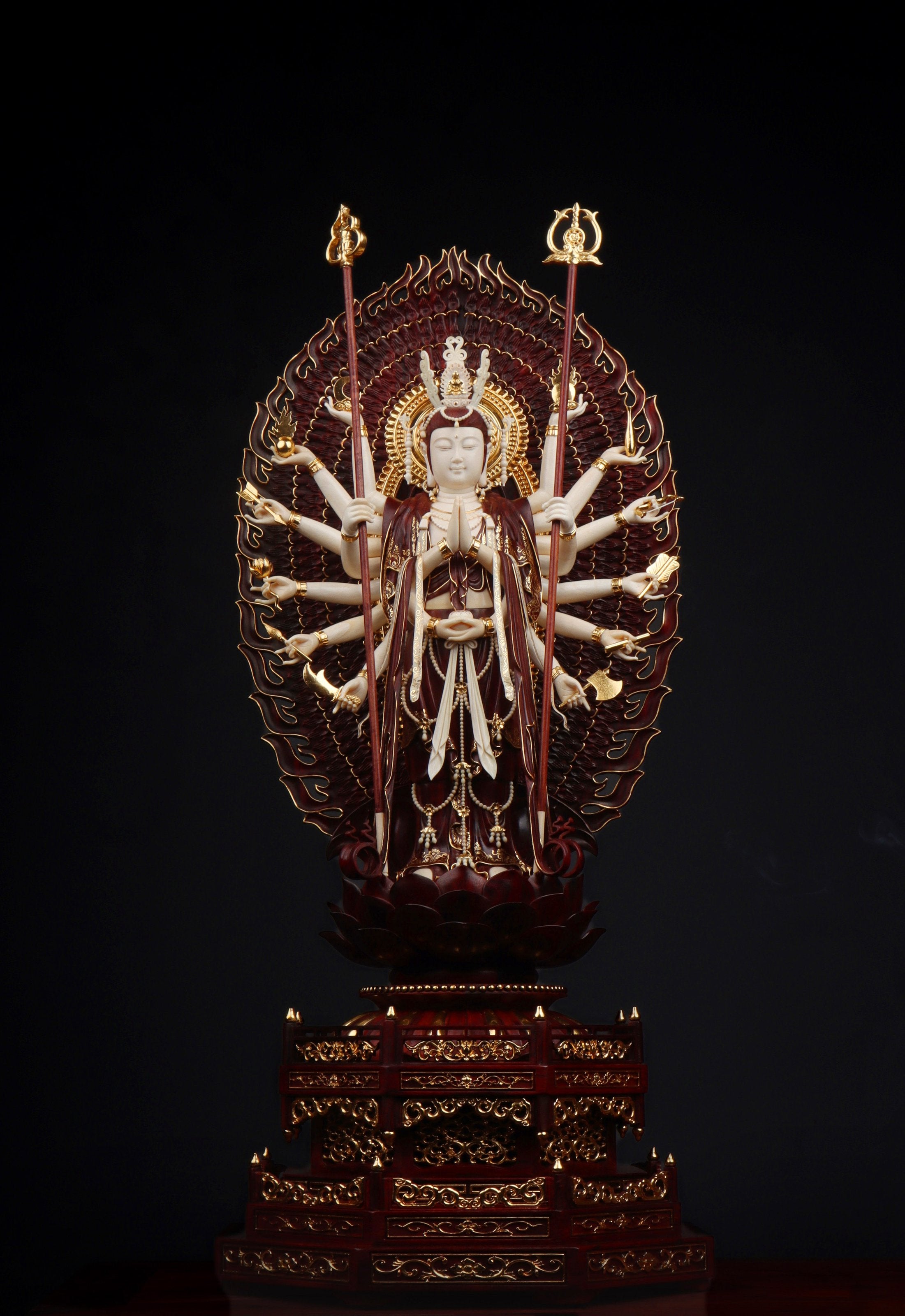 Thousand-Handed and Thousand-Eyed Guanyin Bodhisattva
