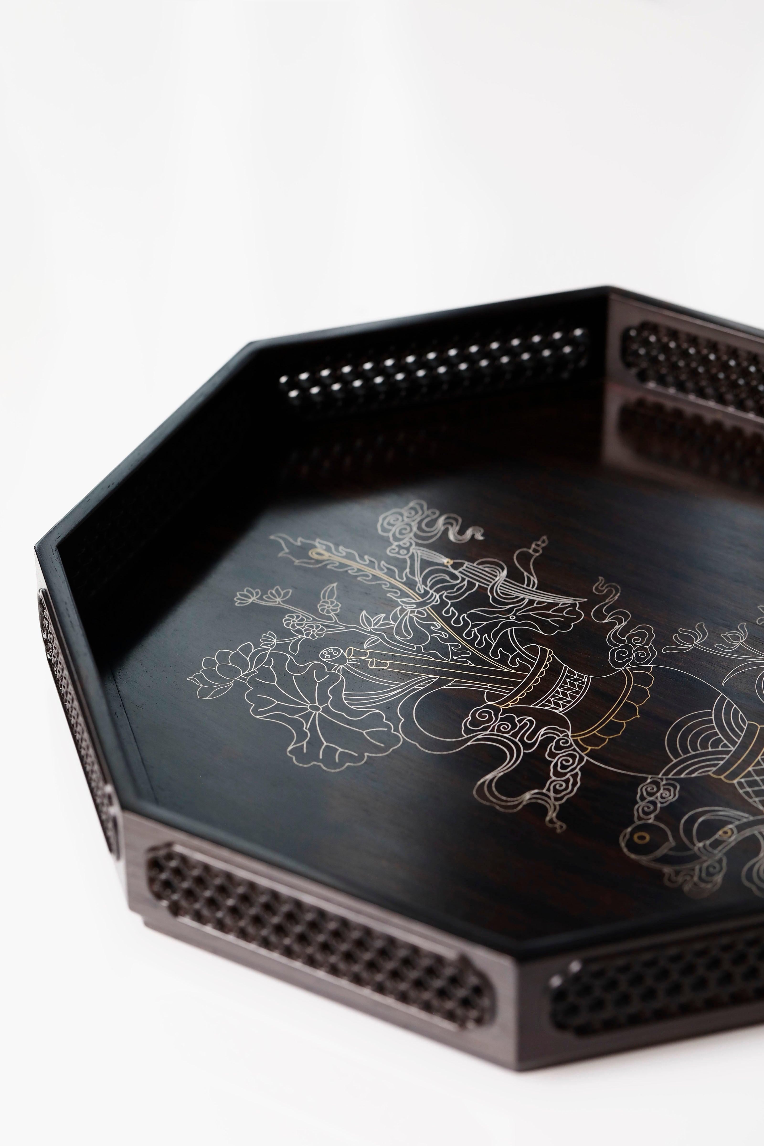 Purple sandalwood octagonal plate with antique woven pattern