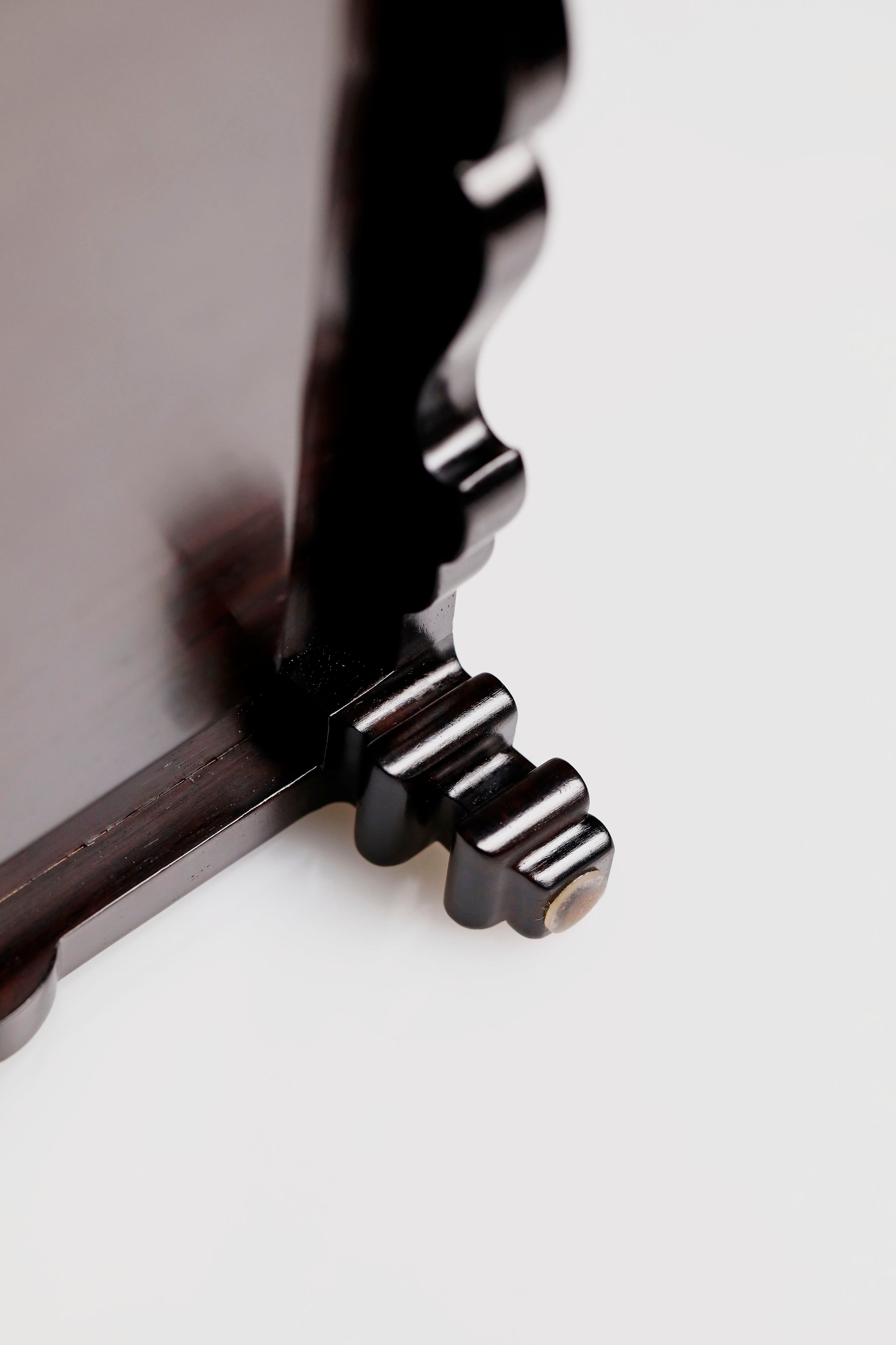 Purple sandalwood tray inlaid with silver plum blossom pattern