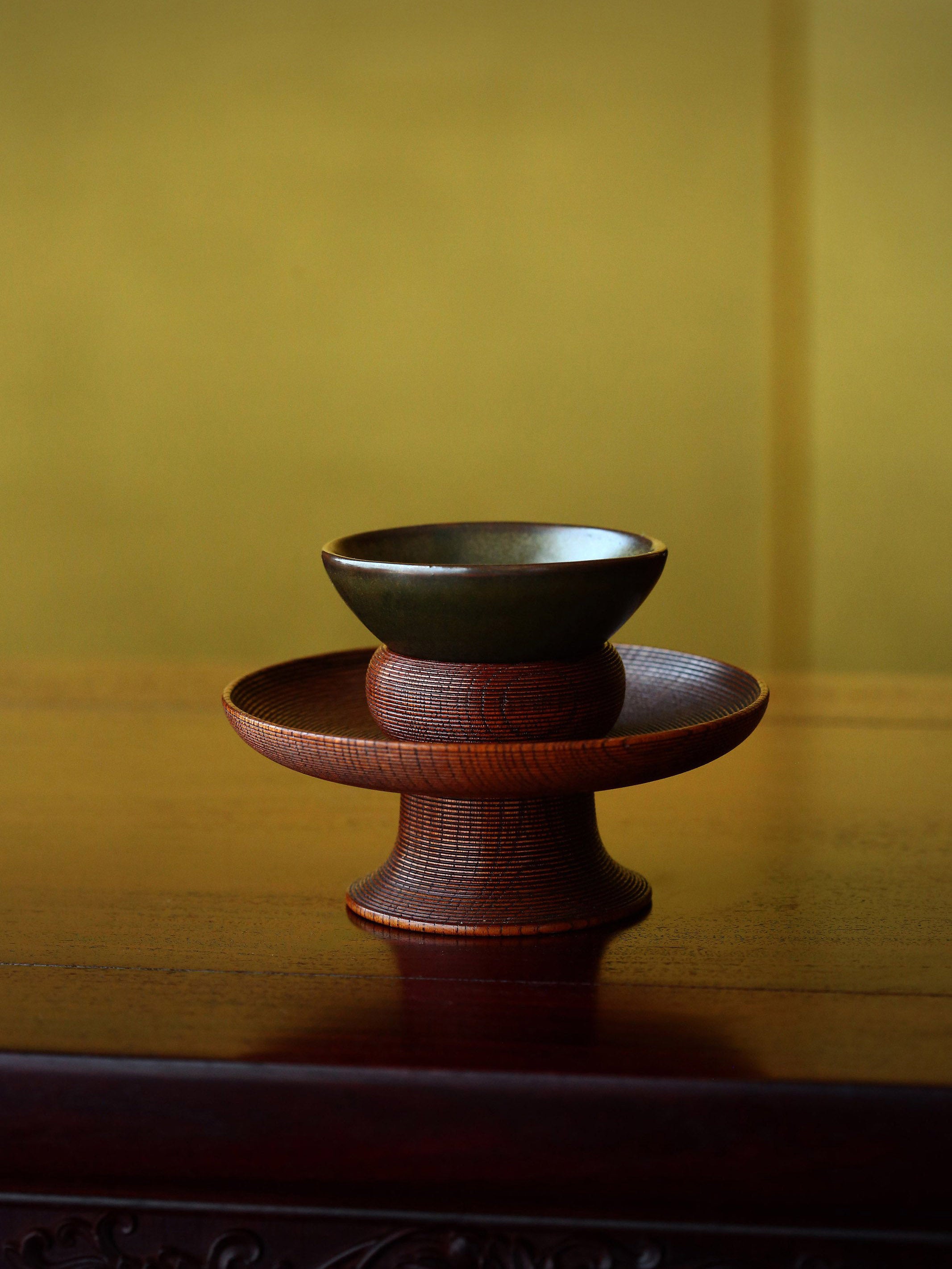 Japanese Meiji tea dust conical cup (pointed bottom) and saucer