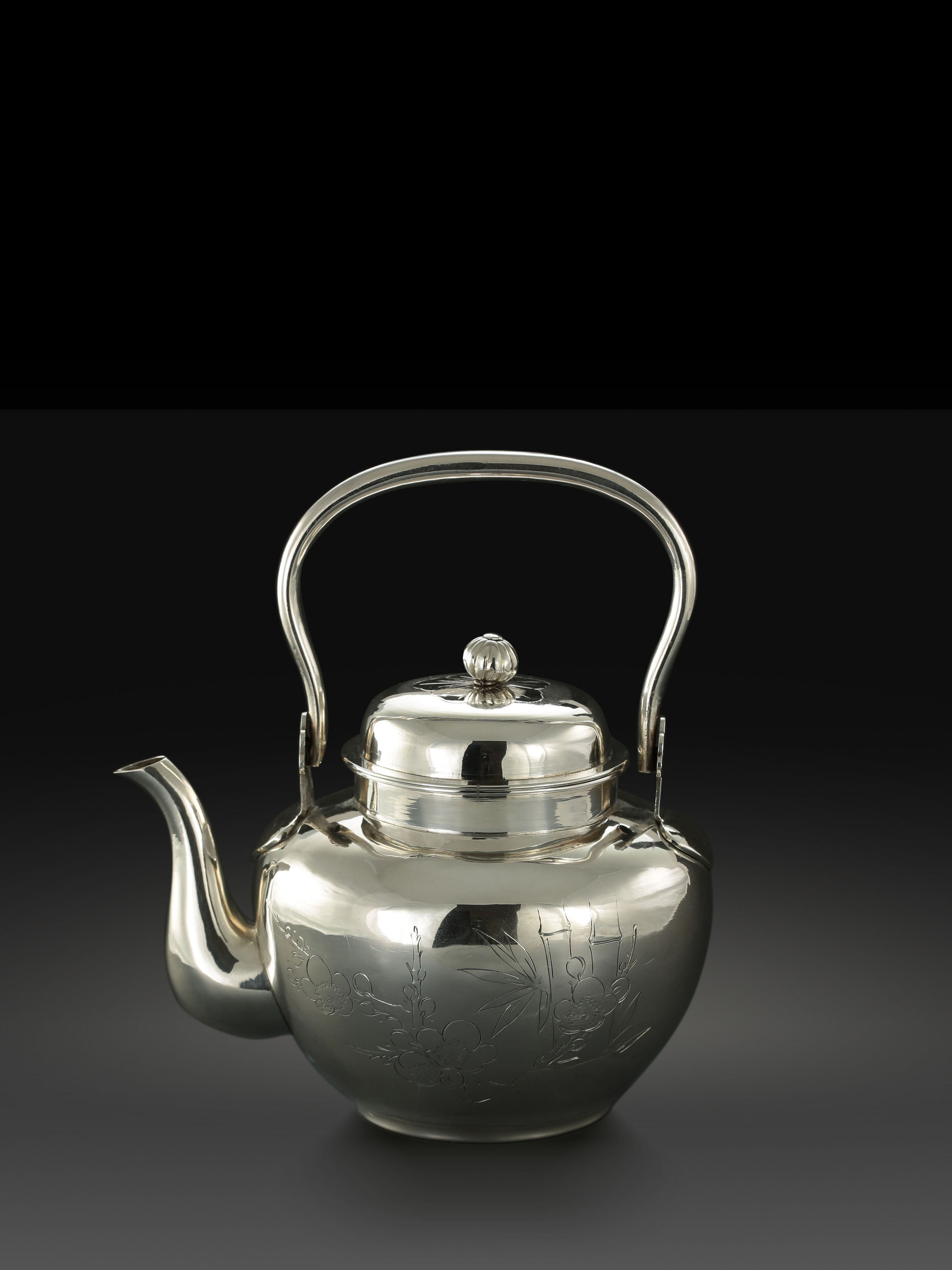 Japanese Meiji silver pot