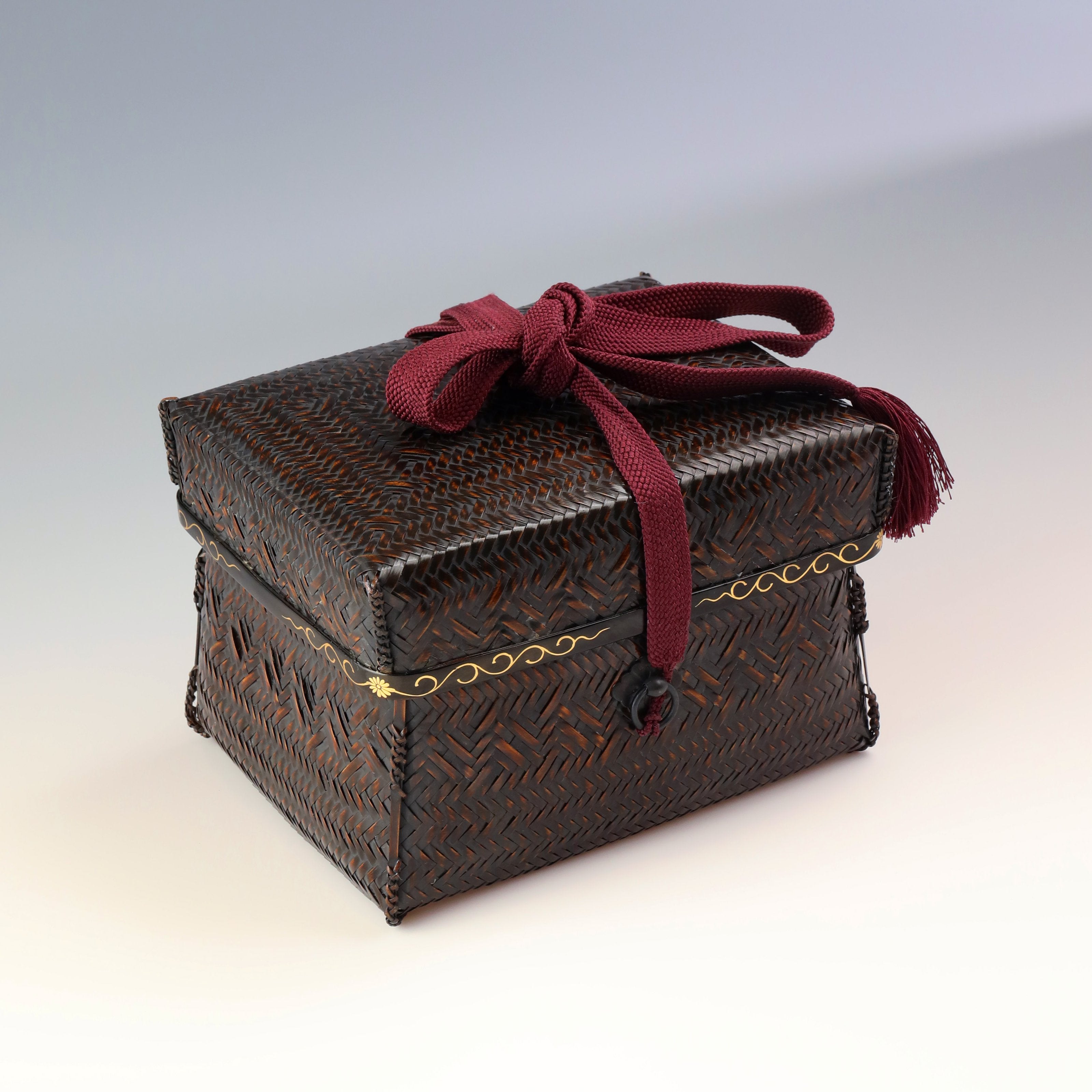 Japanese bamboo tea box from the Showa period