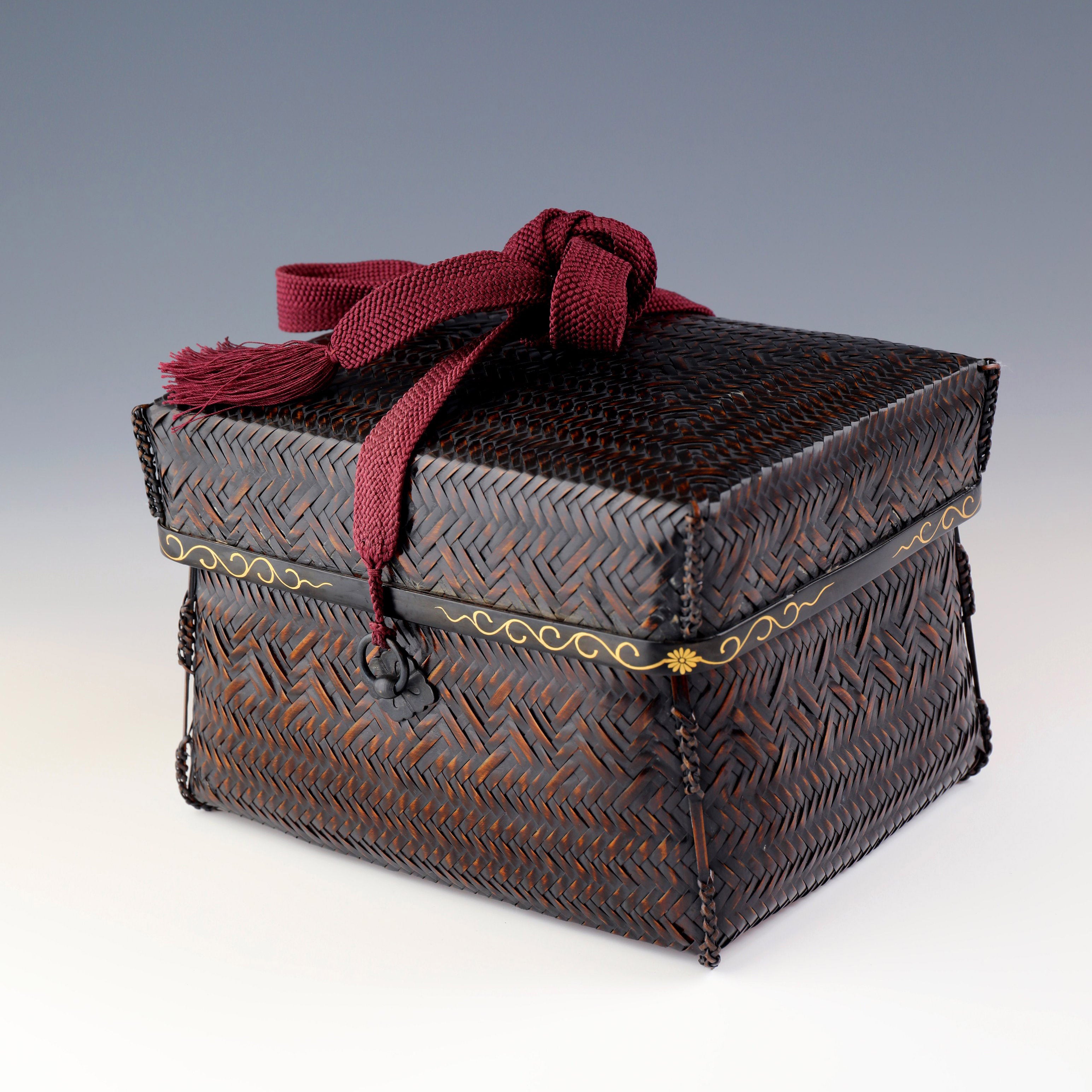 Japanese bamboo tea box from the Showa period