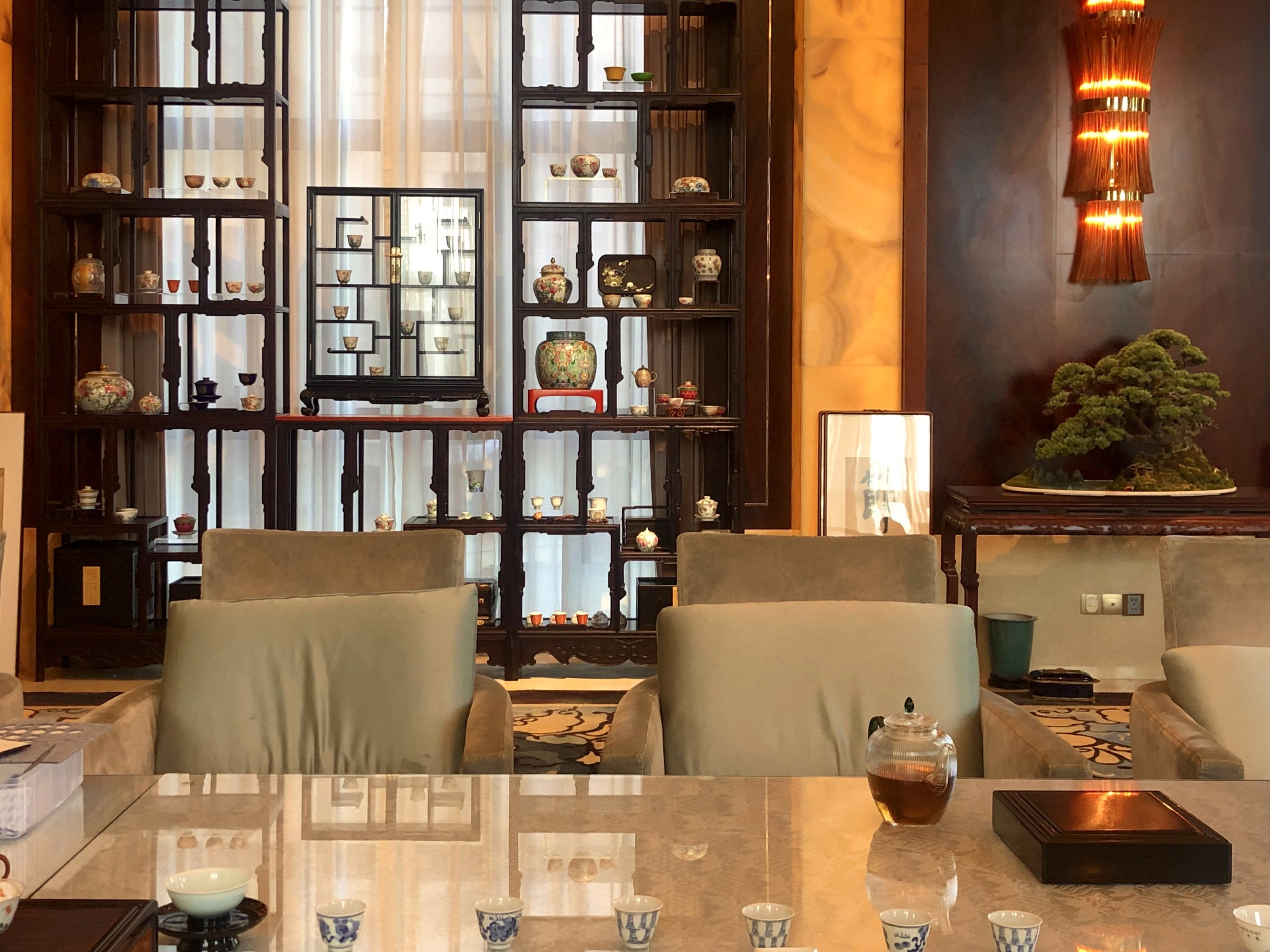 Ruyi Multi-Treasure Tea Set Rack